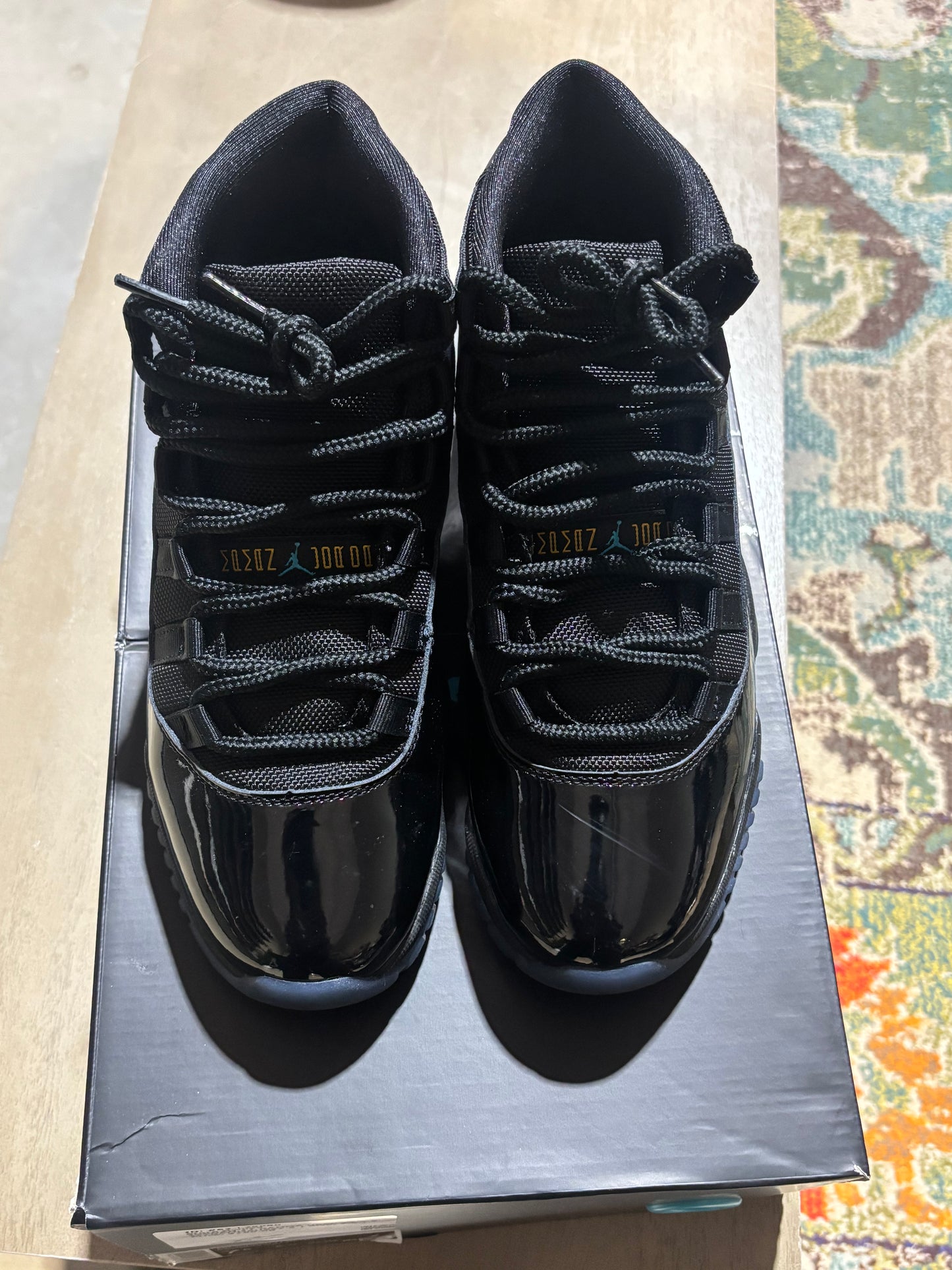 JORDAN 11 GAMMA USED SZ 7.5