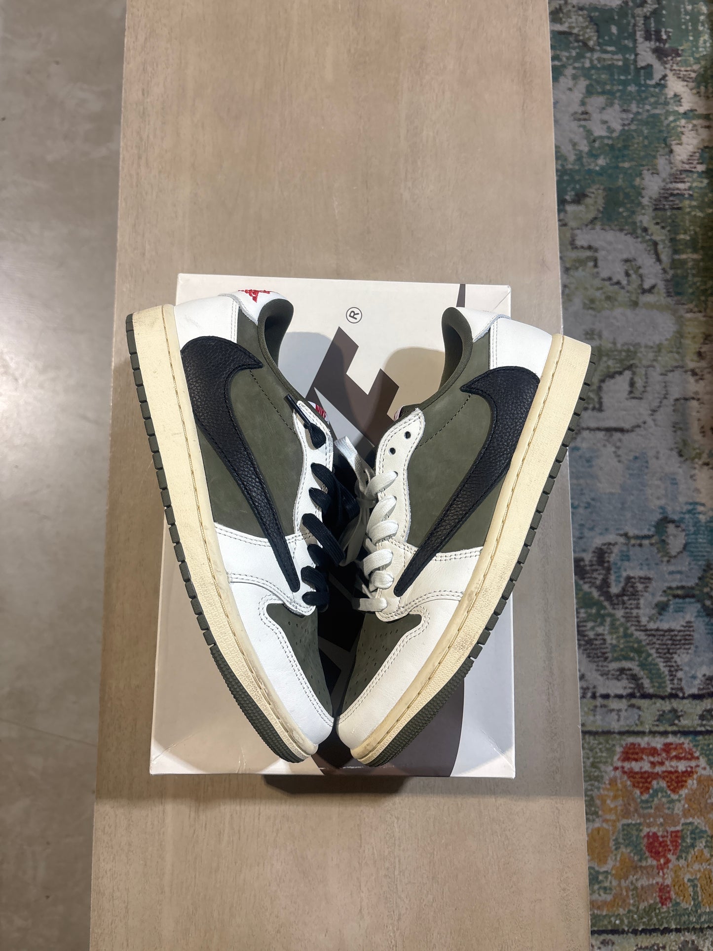 Jordan 1 Travis Scott Medium Olive Used Sz 8