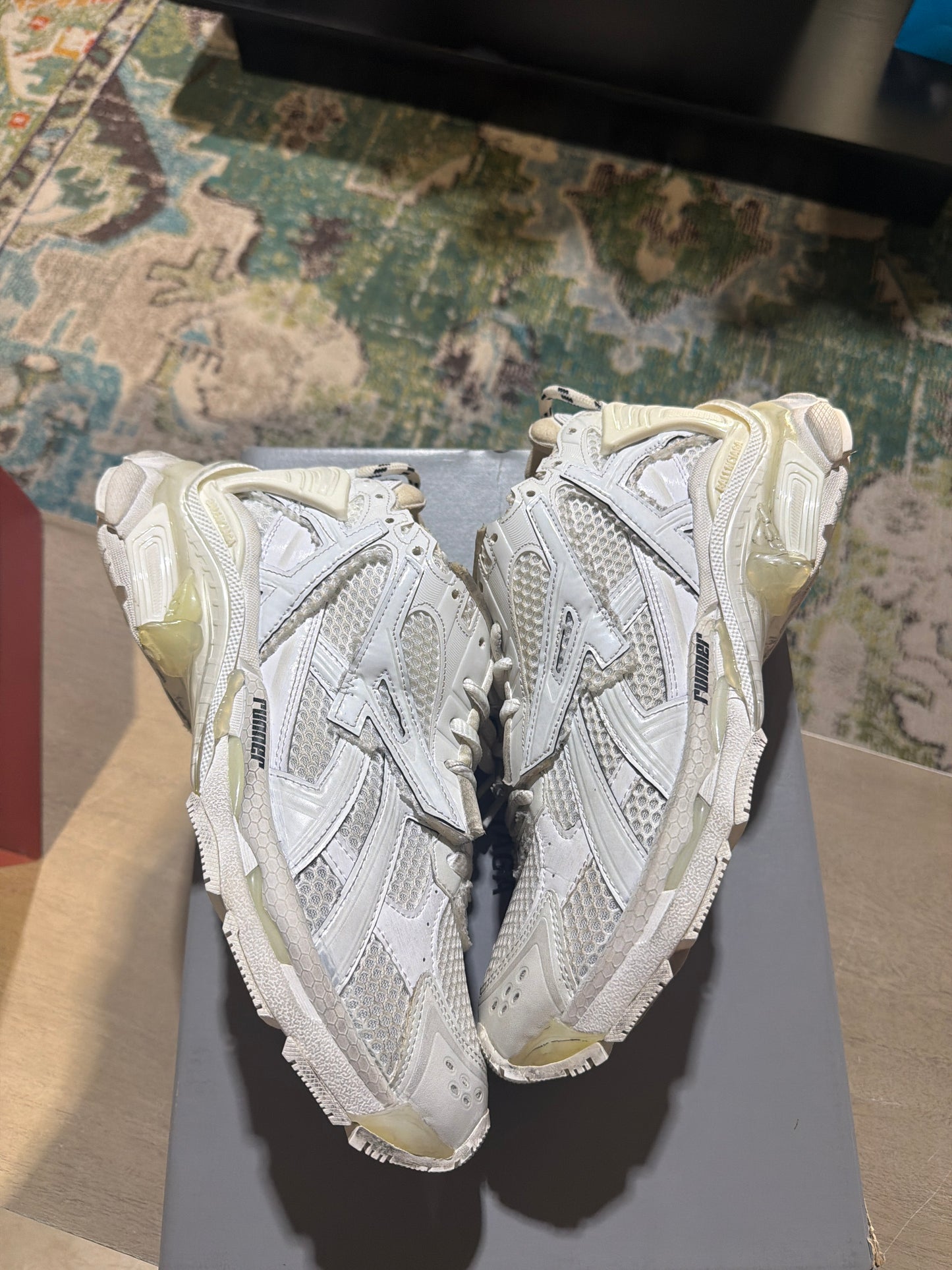 Balenciaga White Runner Used Sz 7