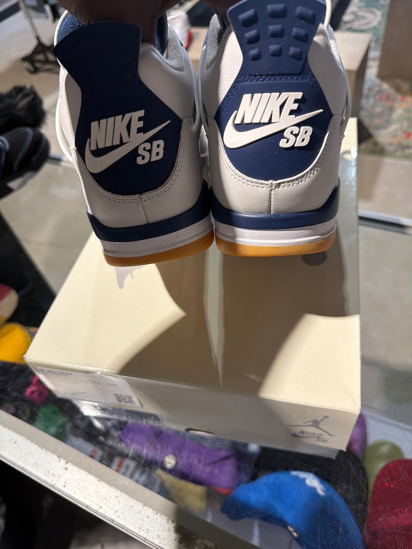 Navy sb Jordan 4 used sz 8