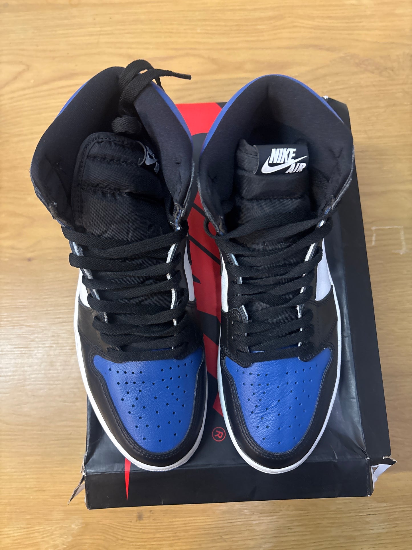 JORDAN 1 HIGH OG ROYAL TOE Used Sz 10.5