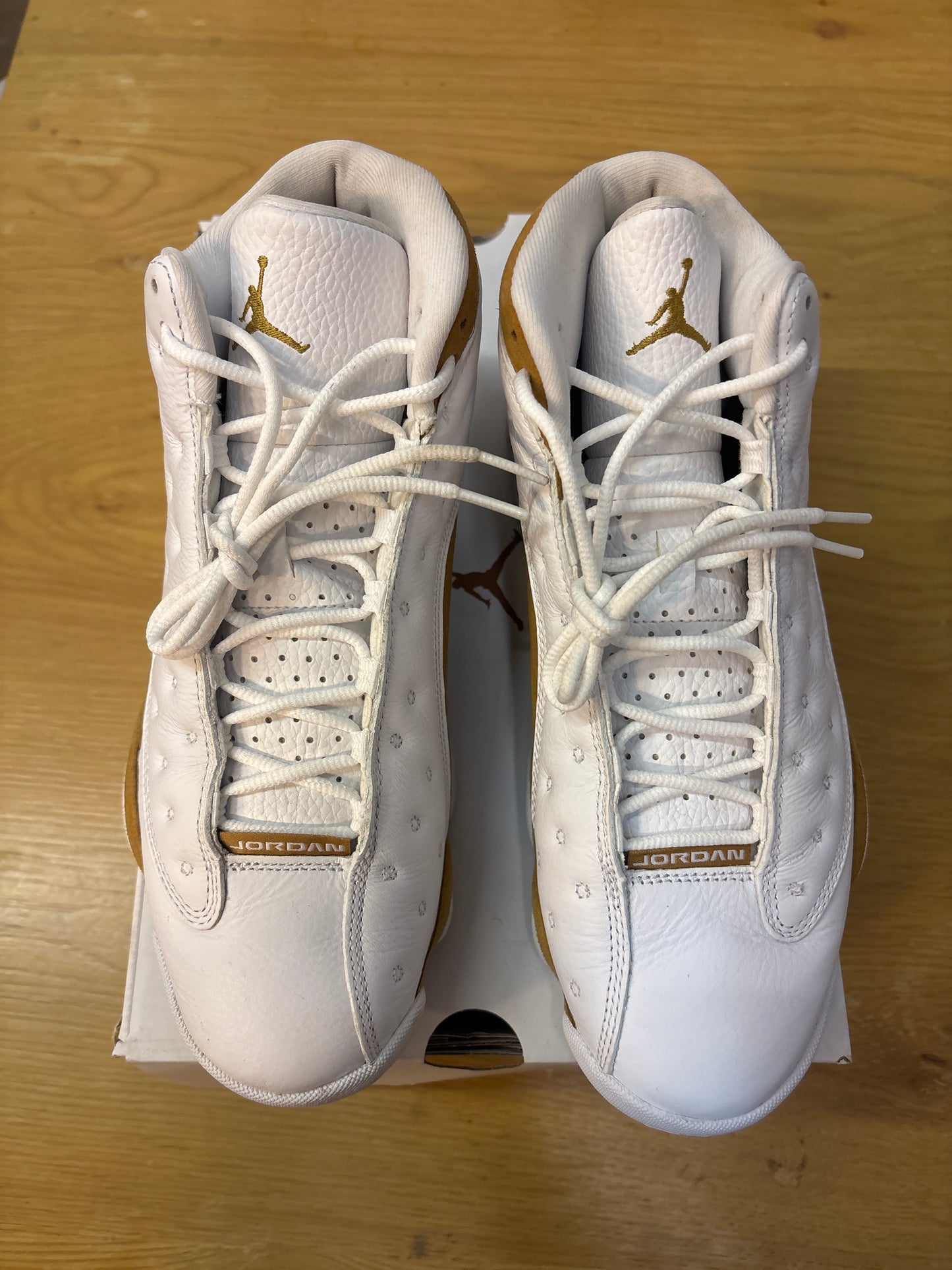 JORDAN 13 WHEAT 2023 Used Sz 9