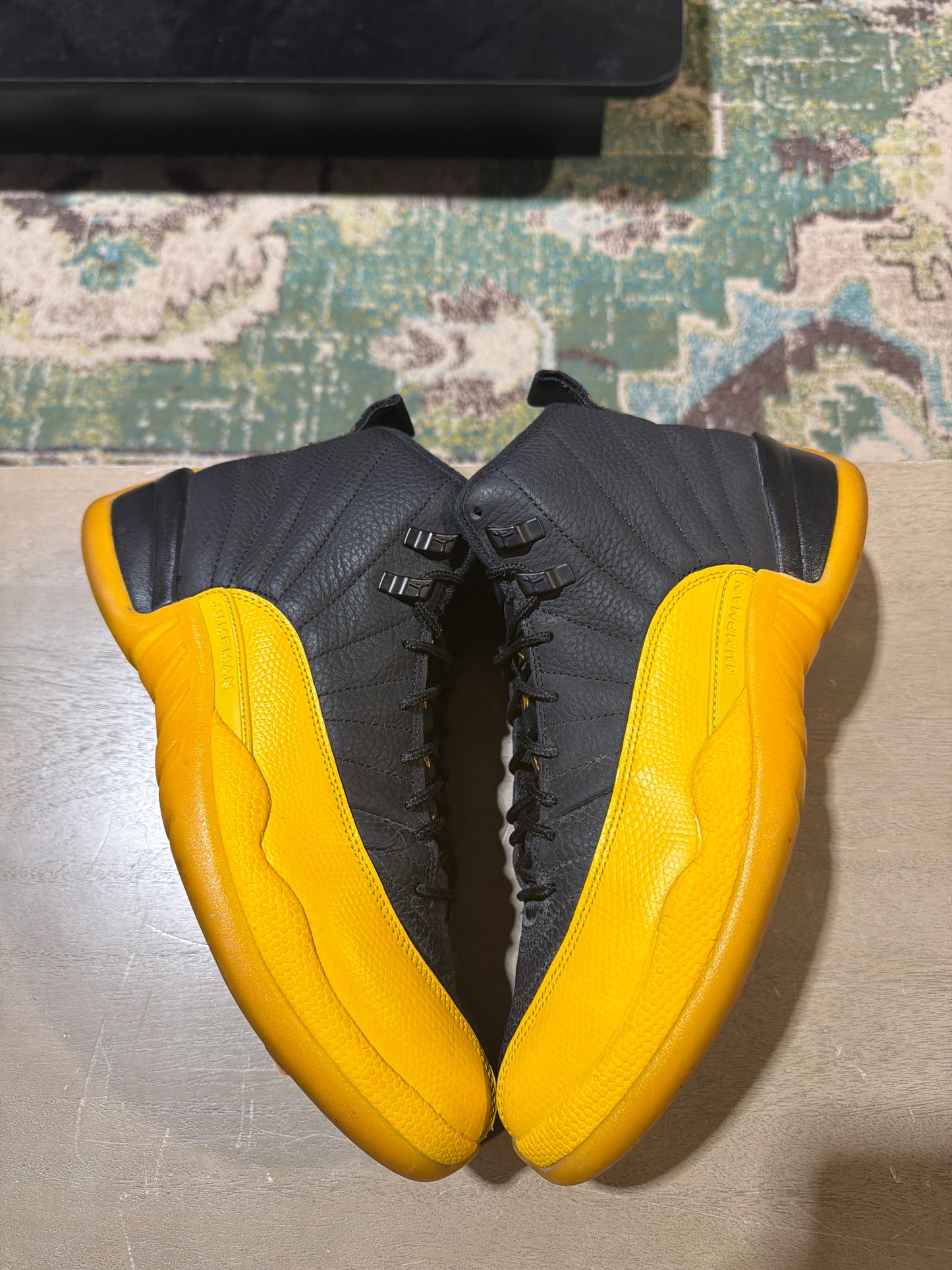 Jordan 12 University Gold Used Sz 9.5