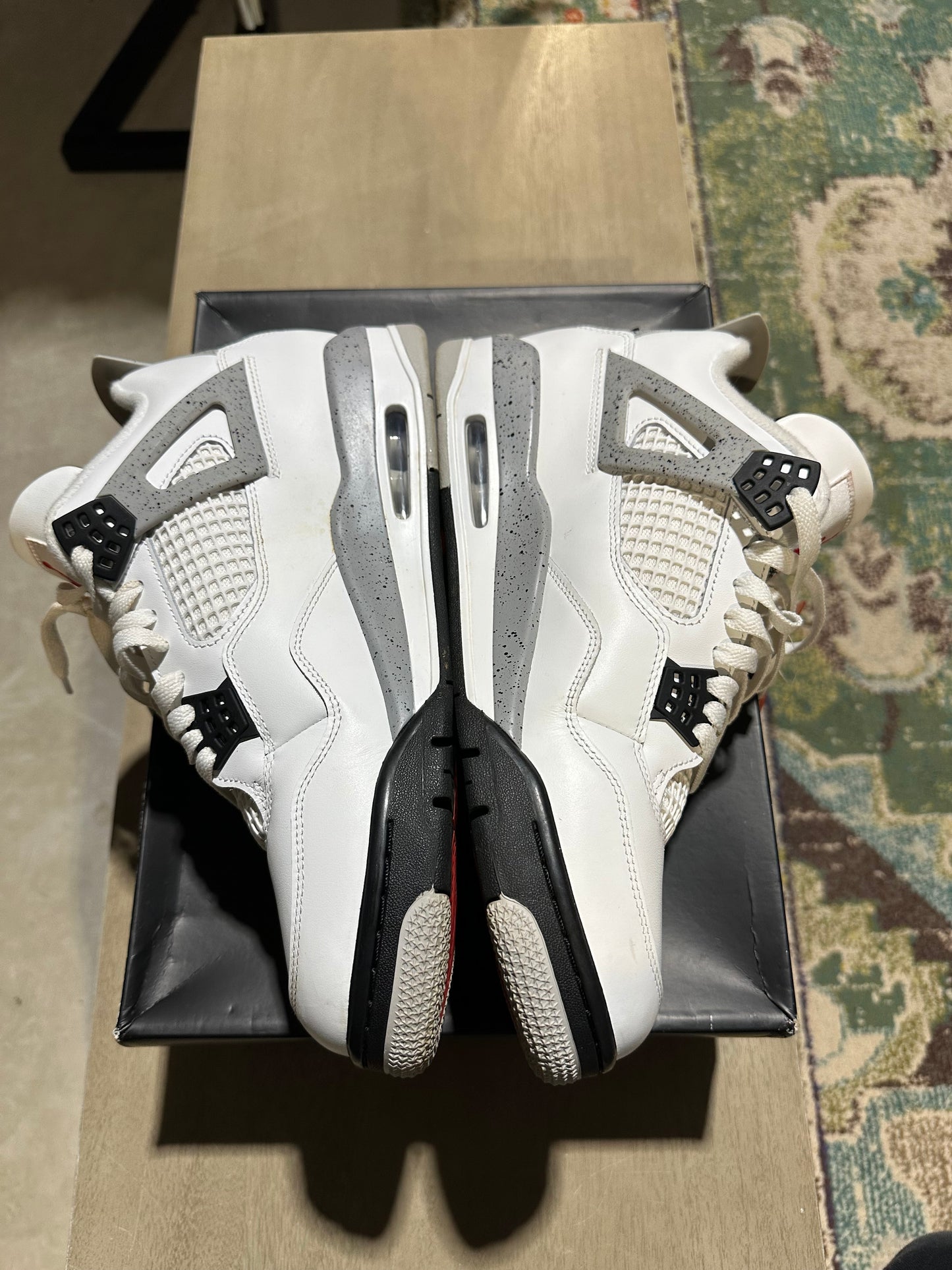 Jordan 4 White Cement Used Sz 12 (2)