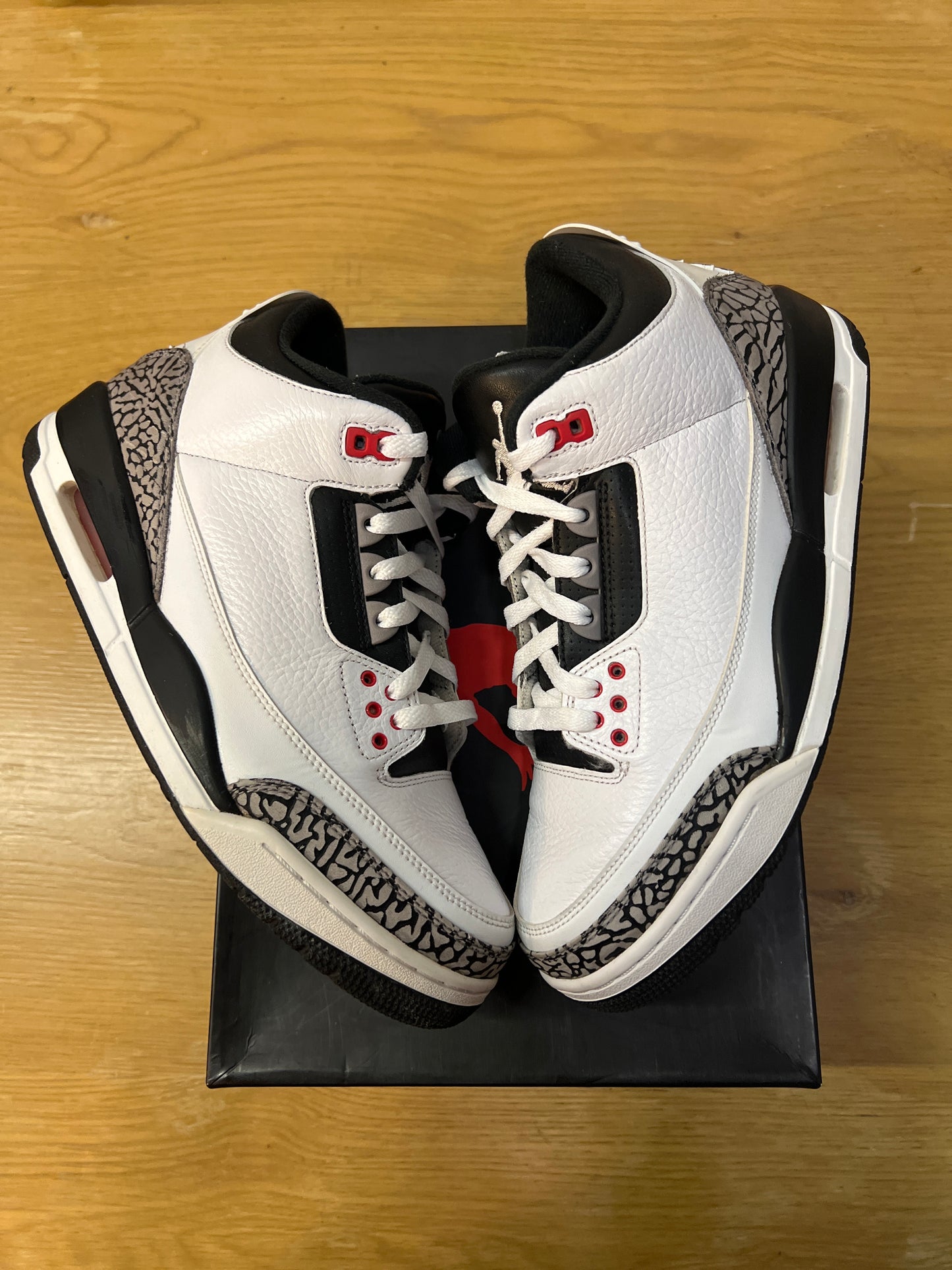 Air Jordan 3 Retro Infrared 23 sz 9
