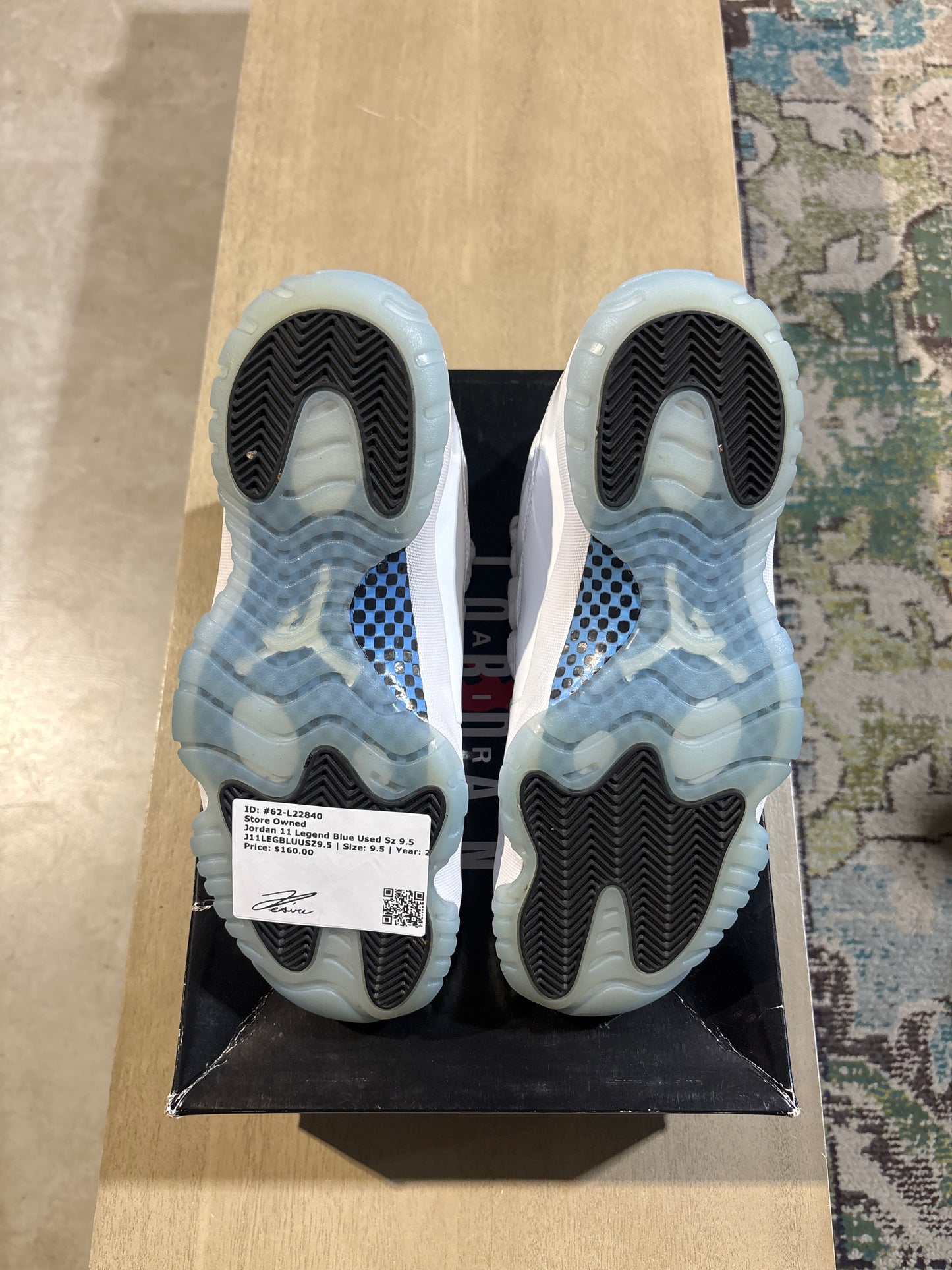 Jordan 11 Legend Blue Used Sz 9.5