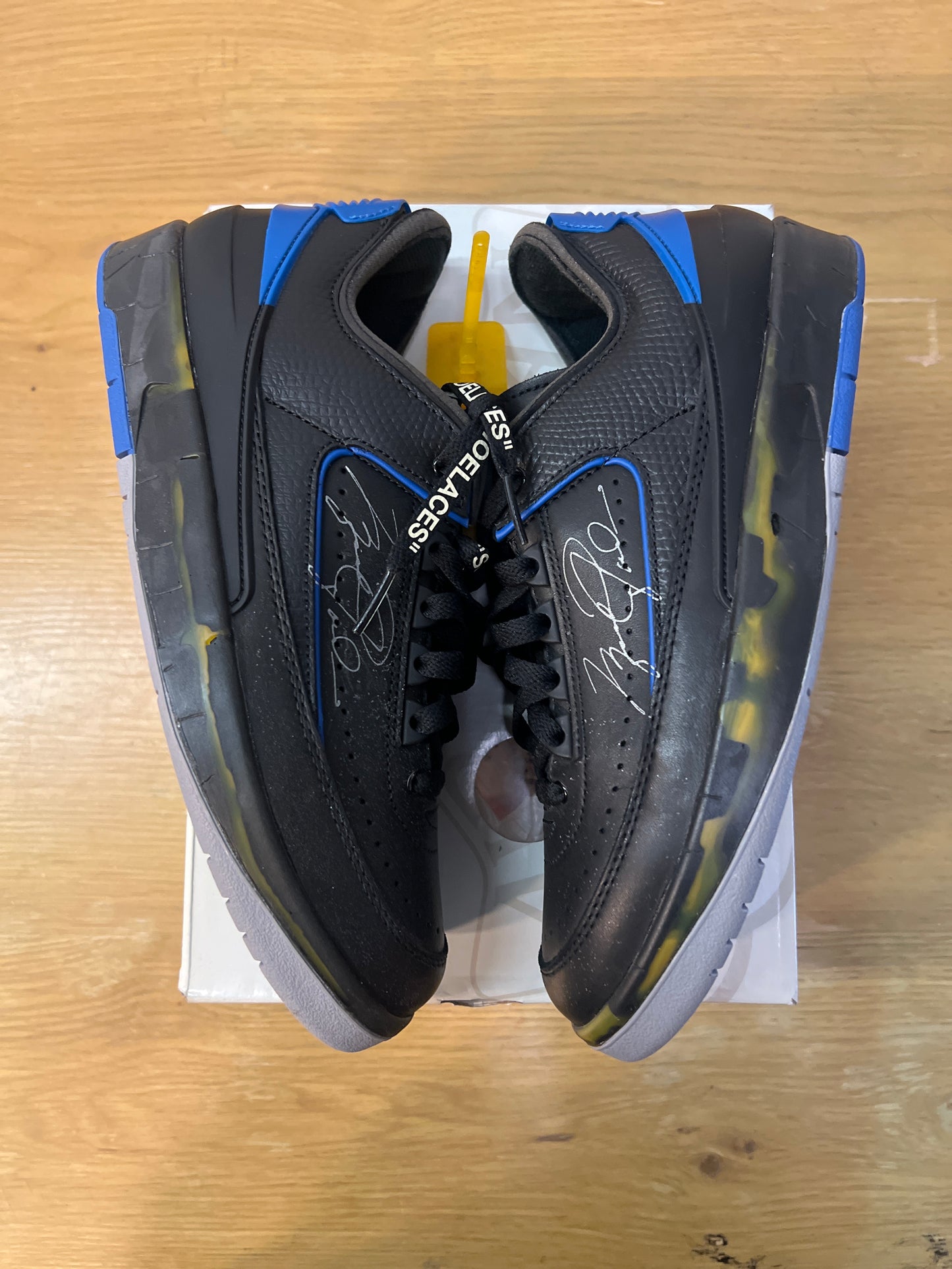 OFF-WHITE X AIR JORDAN 2 RETRO LOW SP BLACK VARSITY ROYAL USED SIZE 8