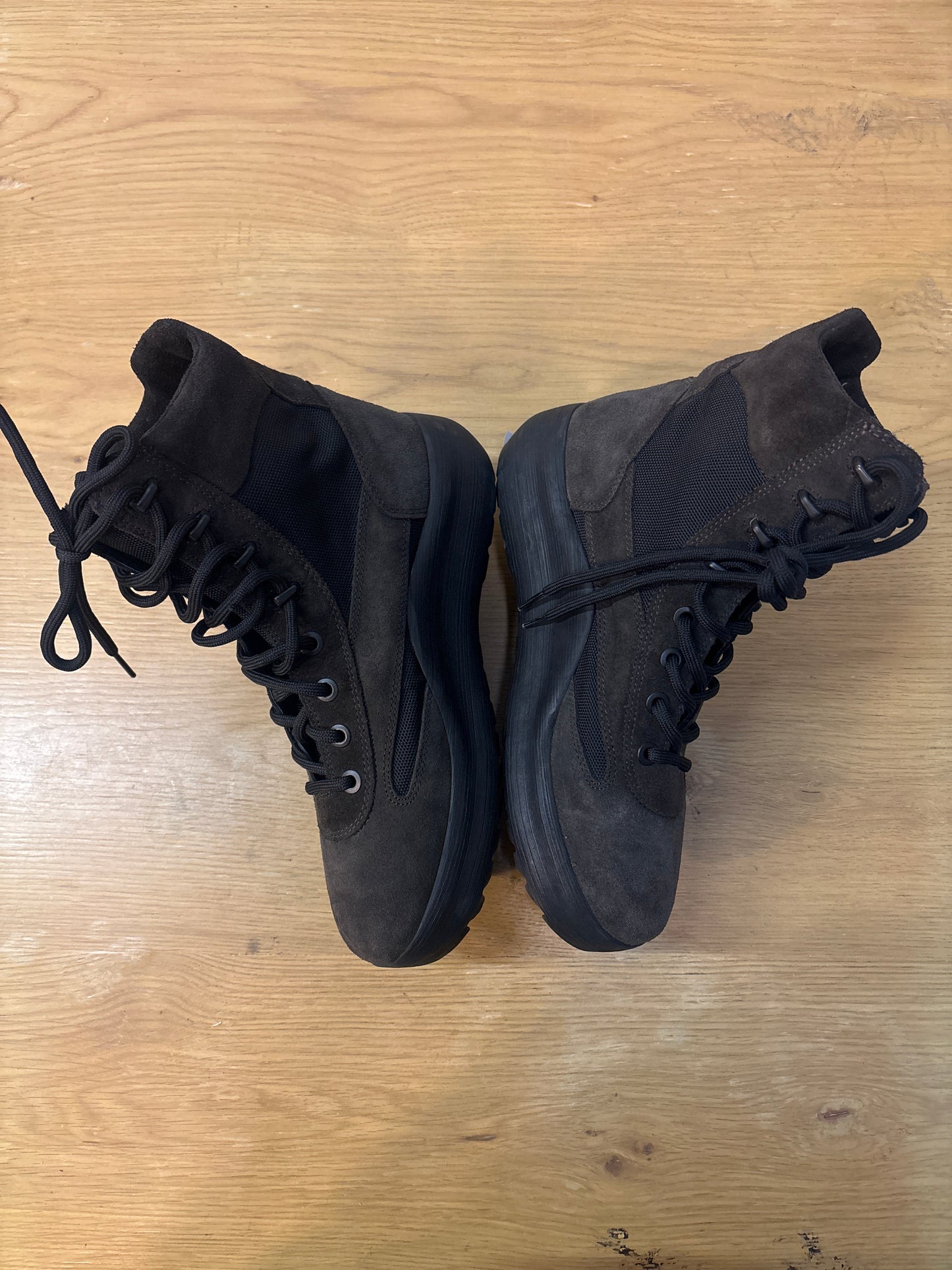 YZY SEASON 5 BROWN BOOTS USED SZ 10NB