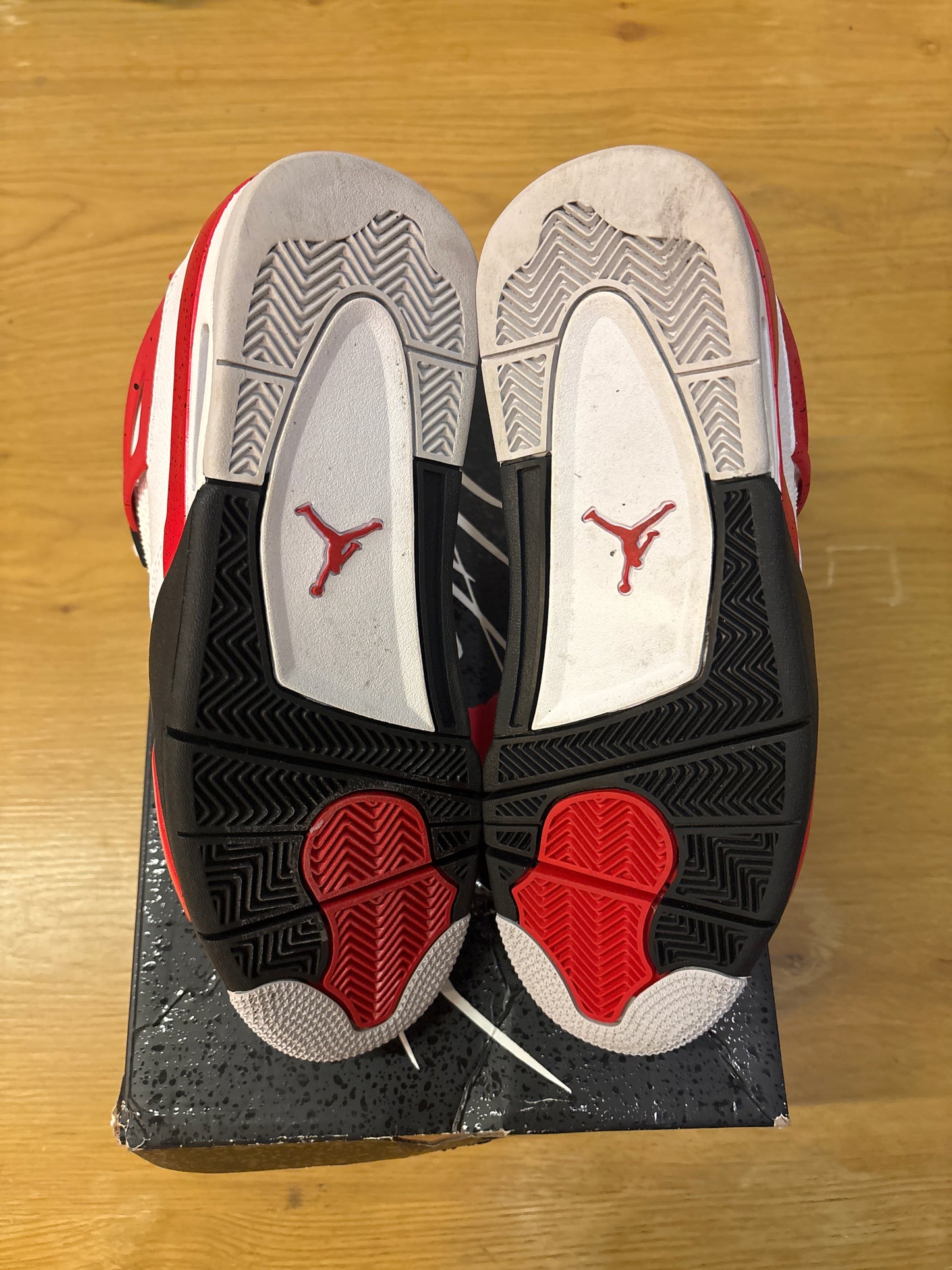 1. Air Jordan 4 Retro Red Cement Used Size 9