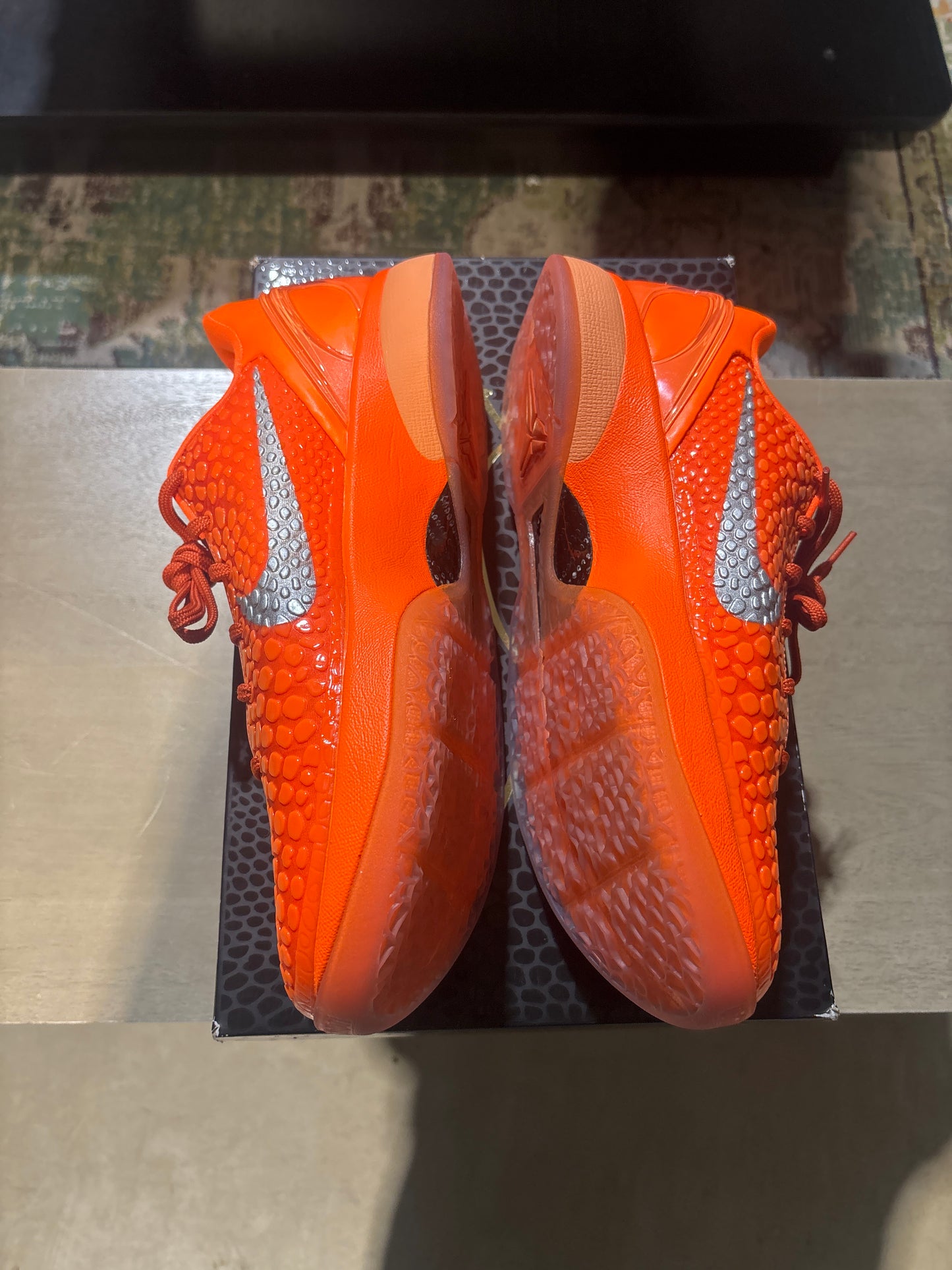 Nike kobe 6 total orange used sz 10.5
