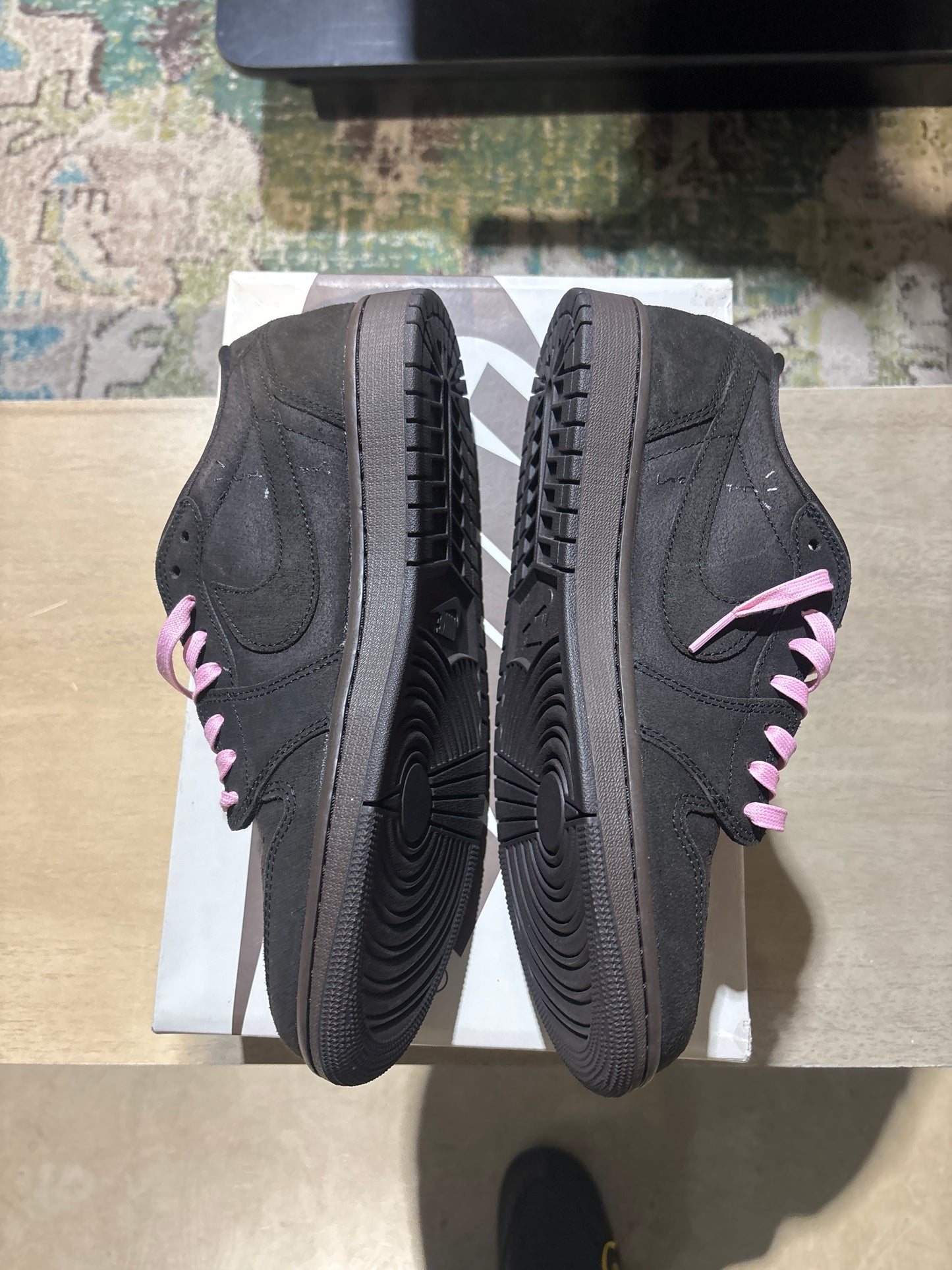 JORDAN 1 TRAVIS SCOTT VELVET BROWN USED SZ 11
