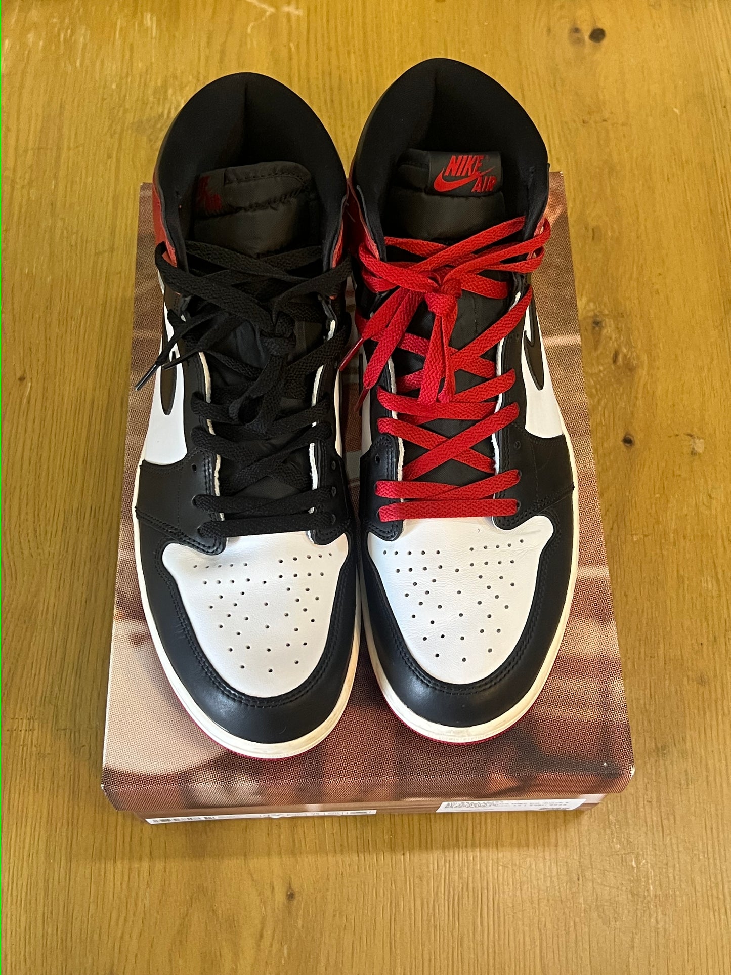 AIR JORDAN 1 RETRO HIGH OG BLACK TOE REIMAGINED Used Sz 12