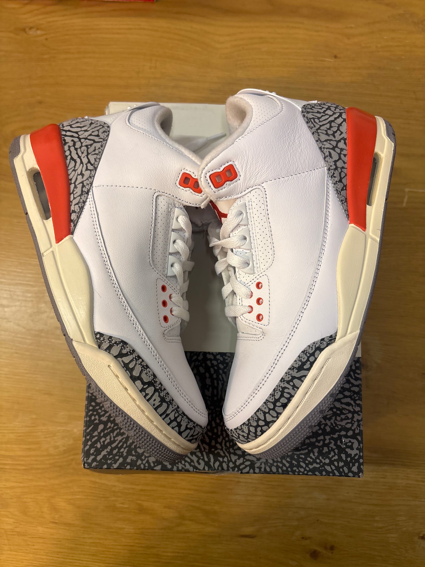 WMNS JORDAN 3 GEORGIA PEACH Used Sz 10.5W
