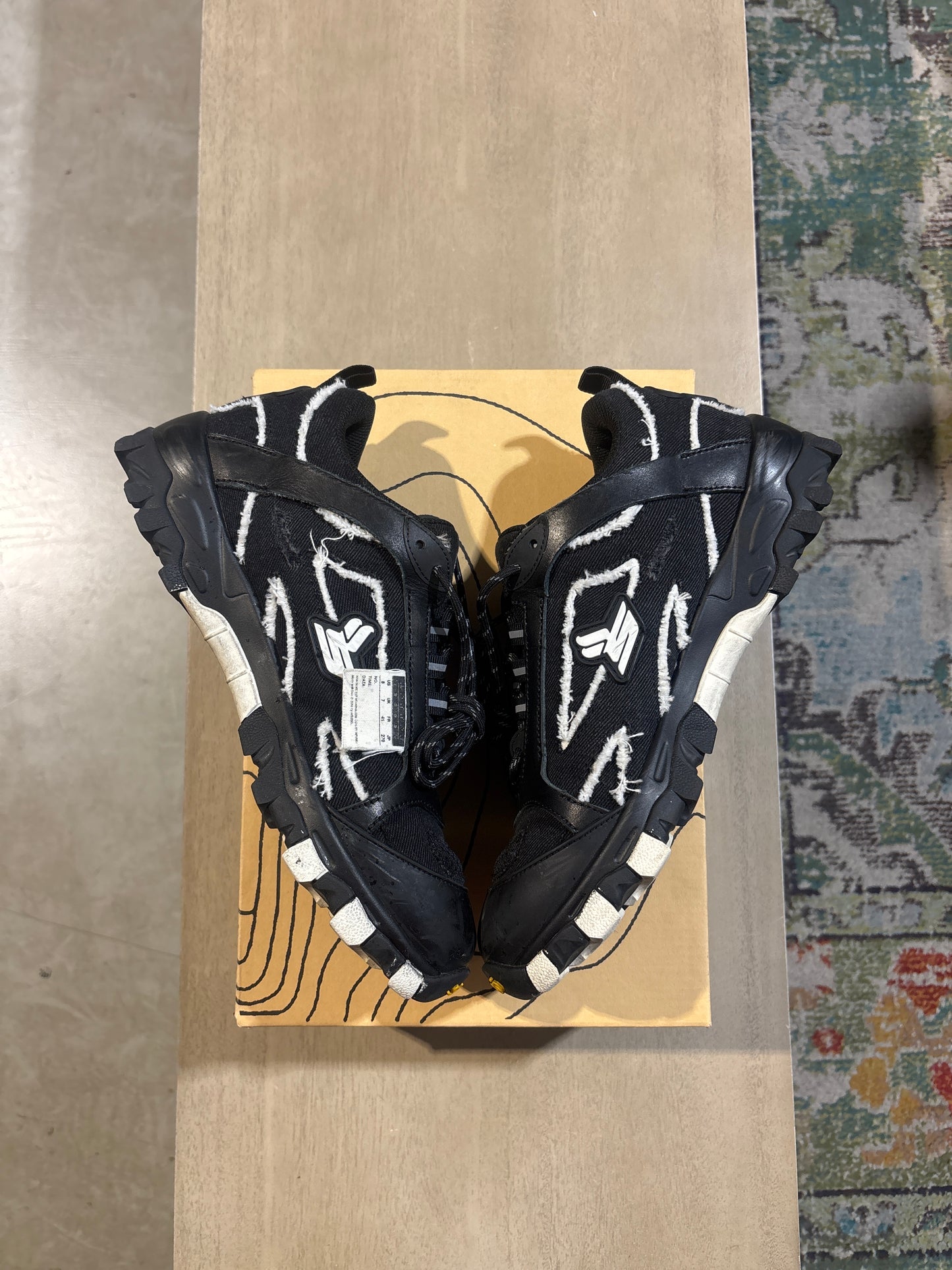 Sicko Hiking Sneaker Black/White Used Sz 8