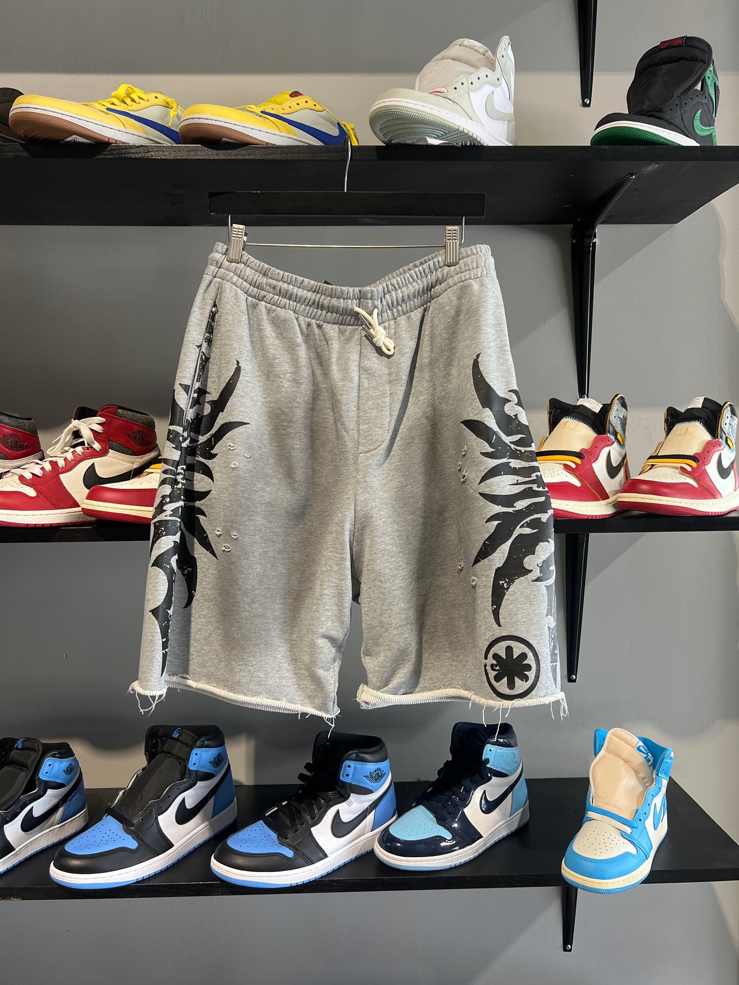 lostshdws sweat shorts grey