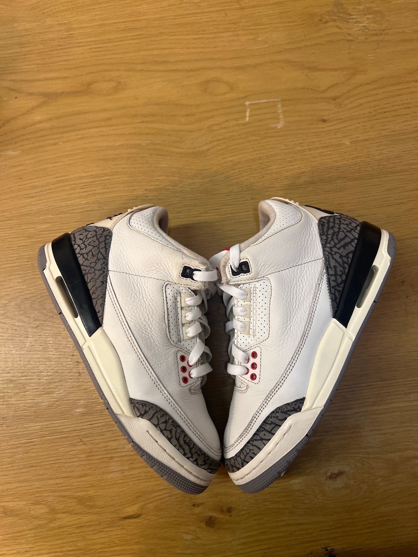 Jordan3 white cement used6Y