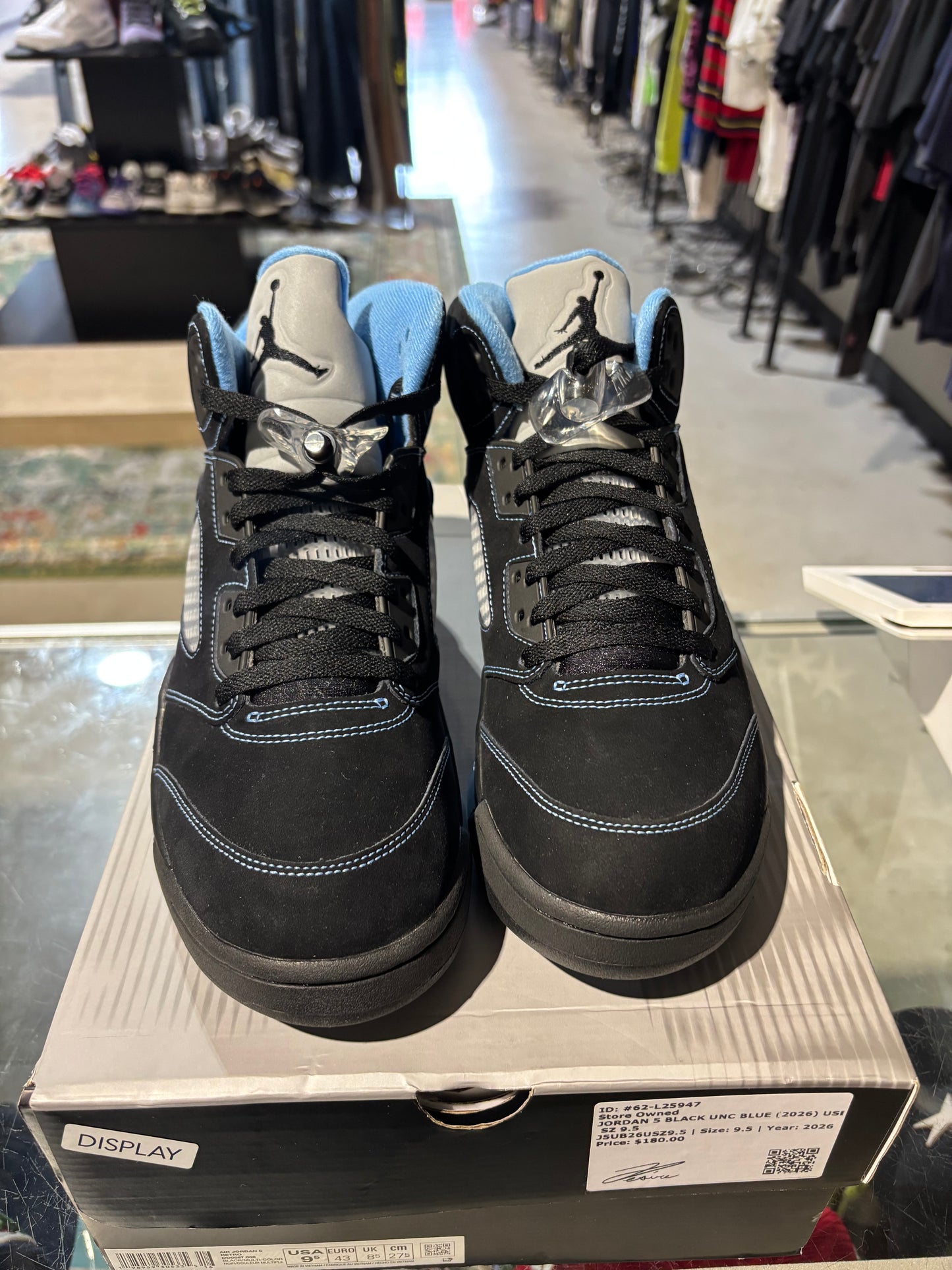 Air Jordan 5 university blue used 9.5