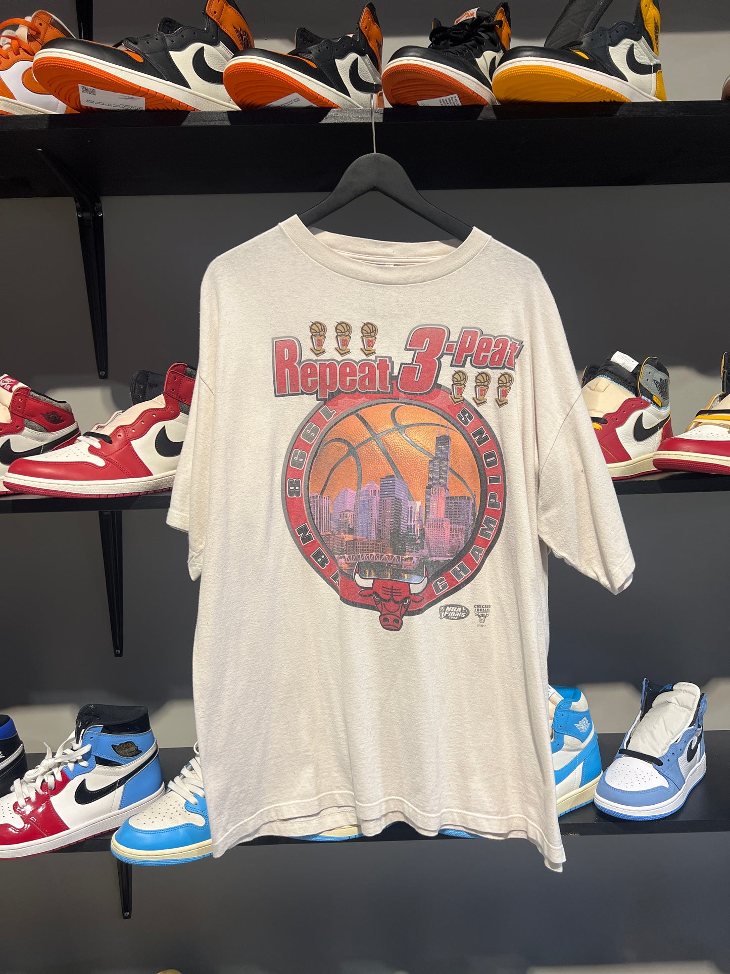 Vintage Bulls 3 Peat tee