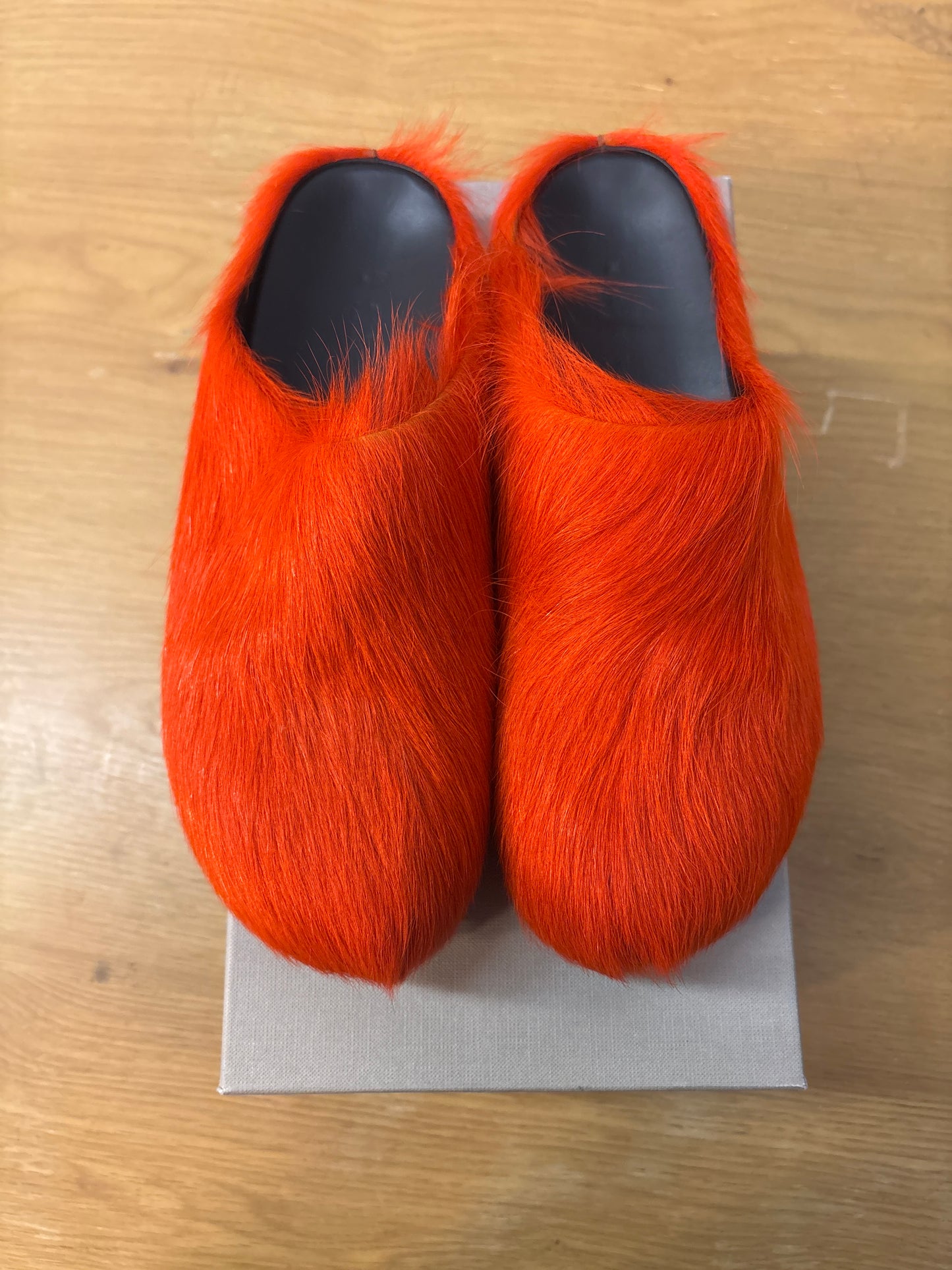 MARNI FUSSBETT ORANGE USED SZ 7.5