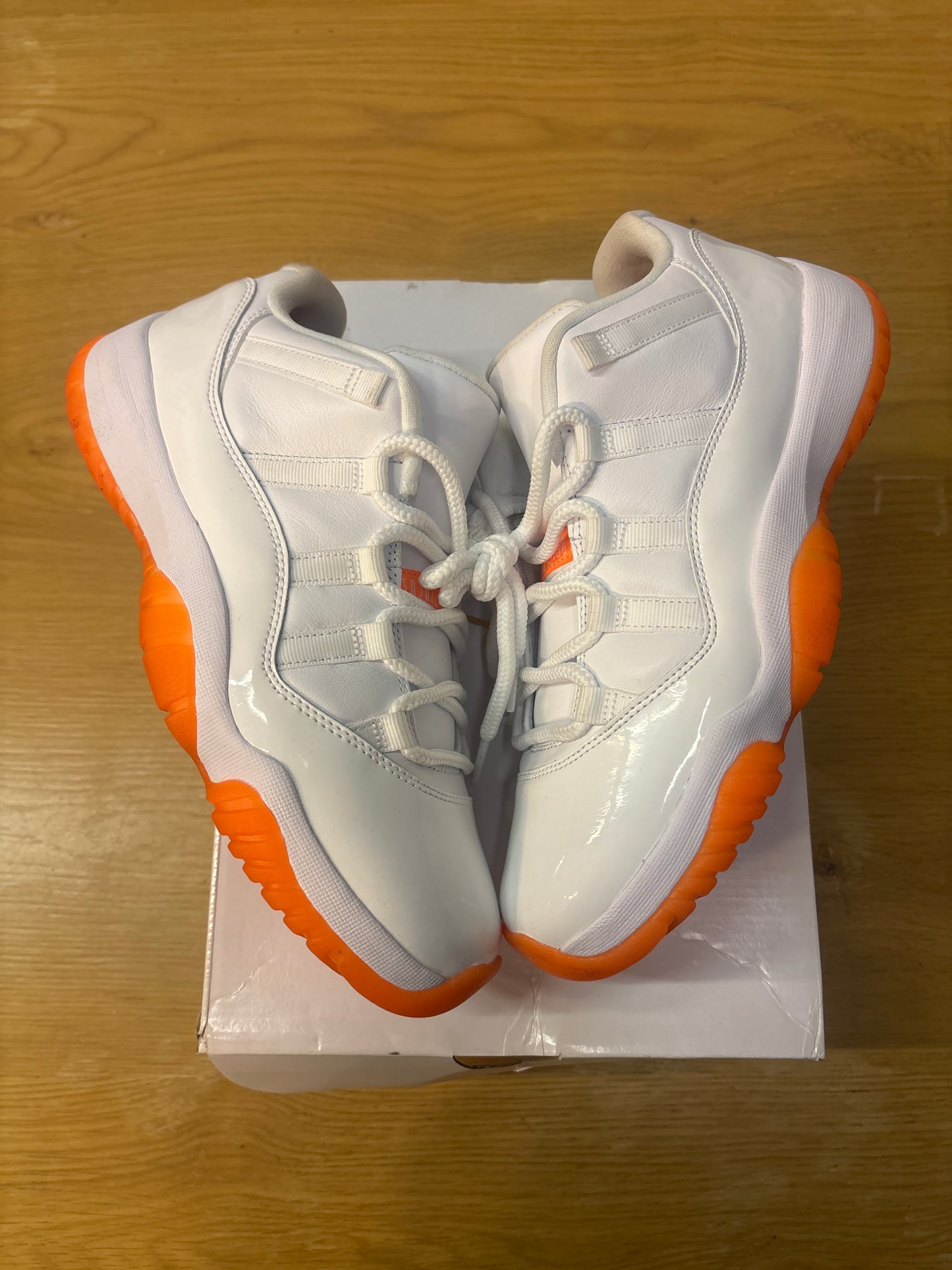 WMNS JORDAN 11 LOW BRIGHT CITRUS Used Sz 10.5W