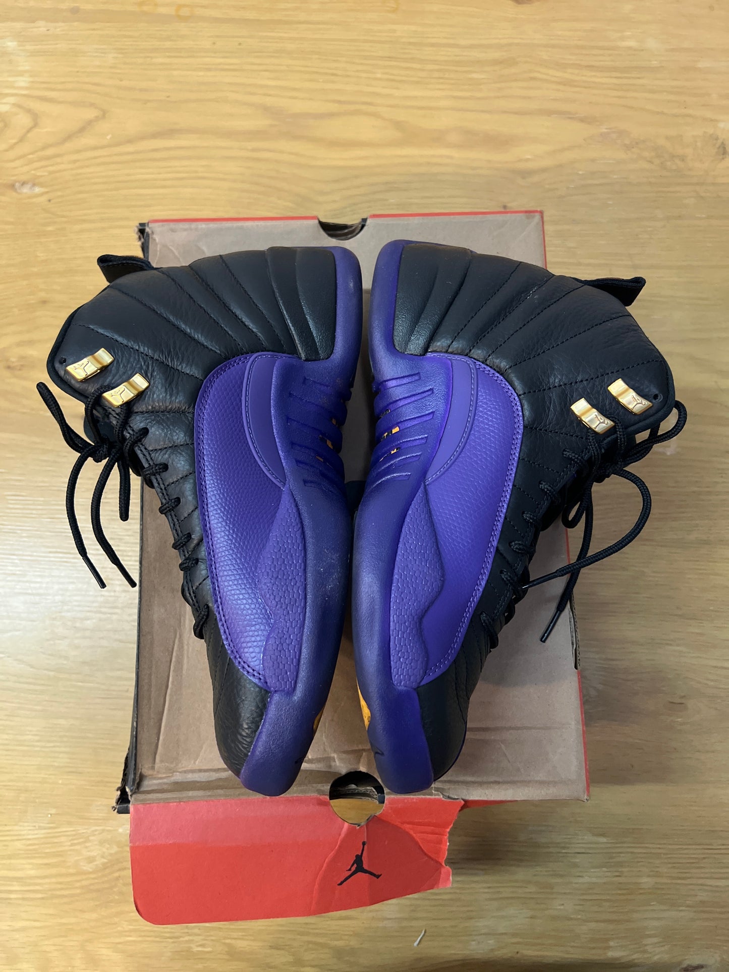 Jordan 12 field purple used Sz 9