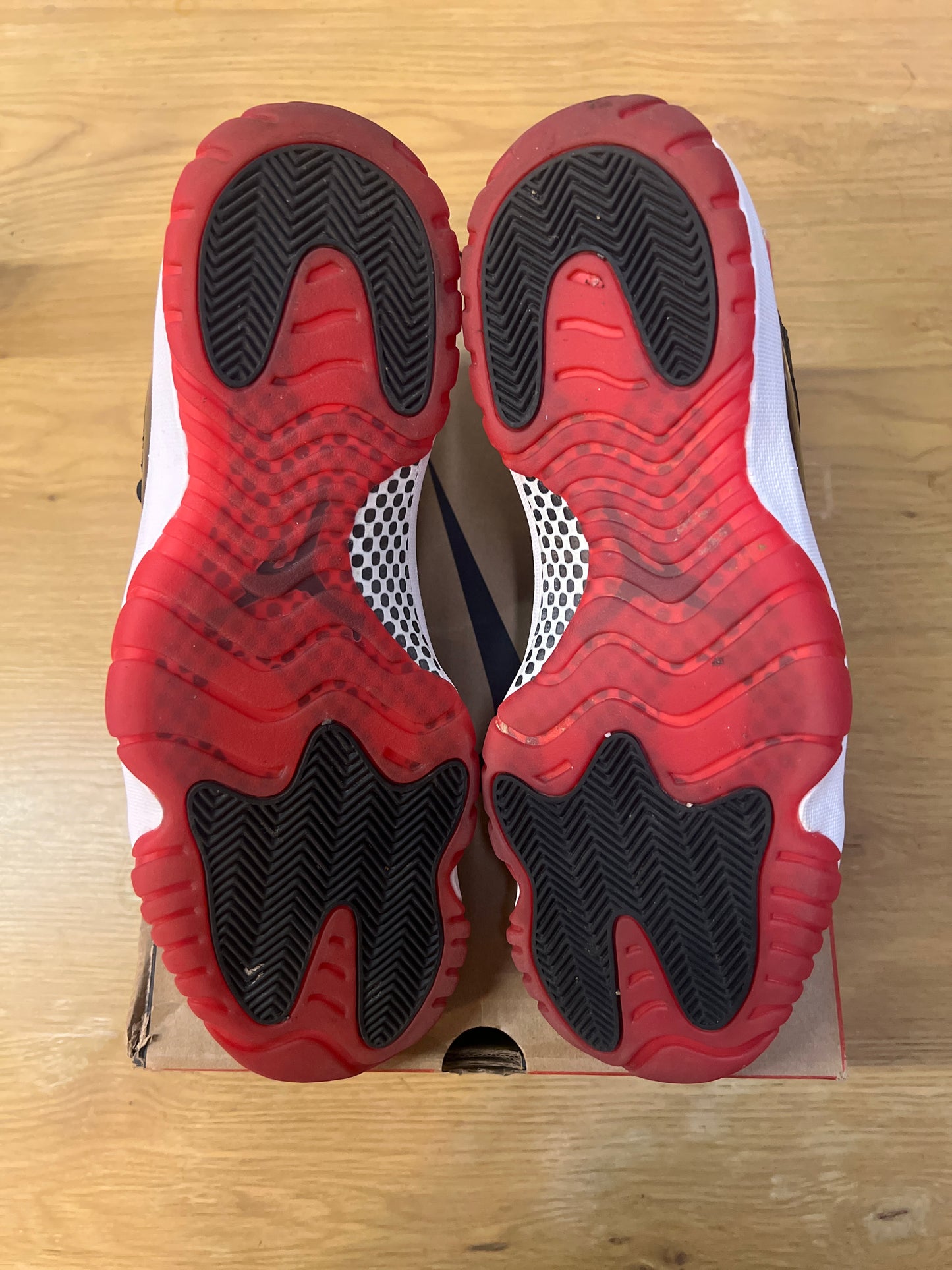 Jordan 11 bred 2019 Used Sz 13