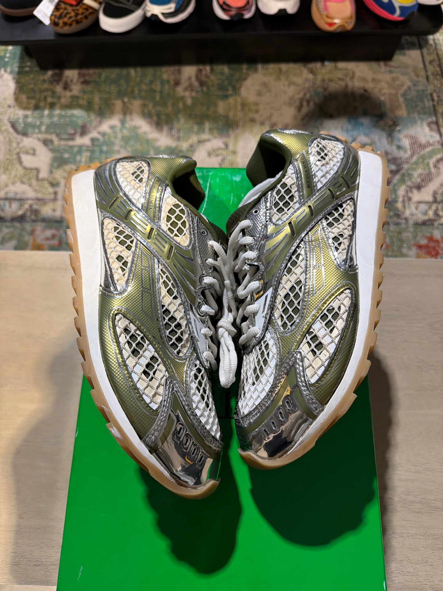 Bottega orbit metallic green used sz 9