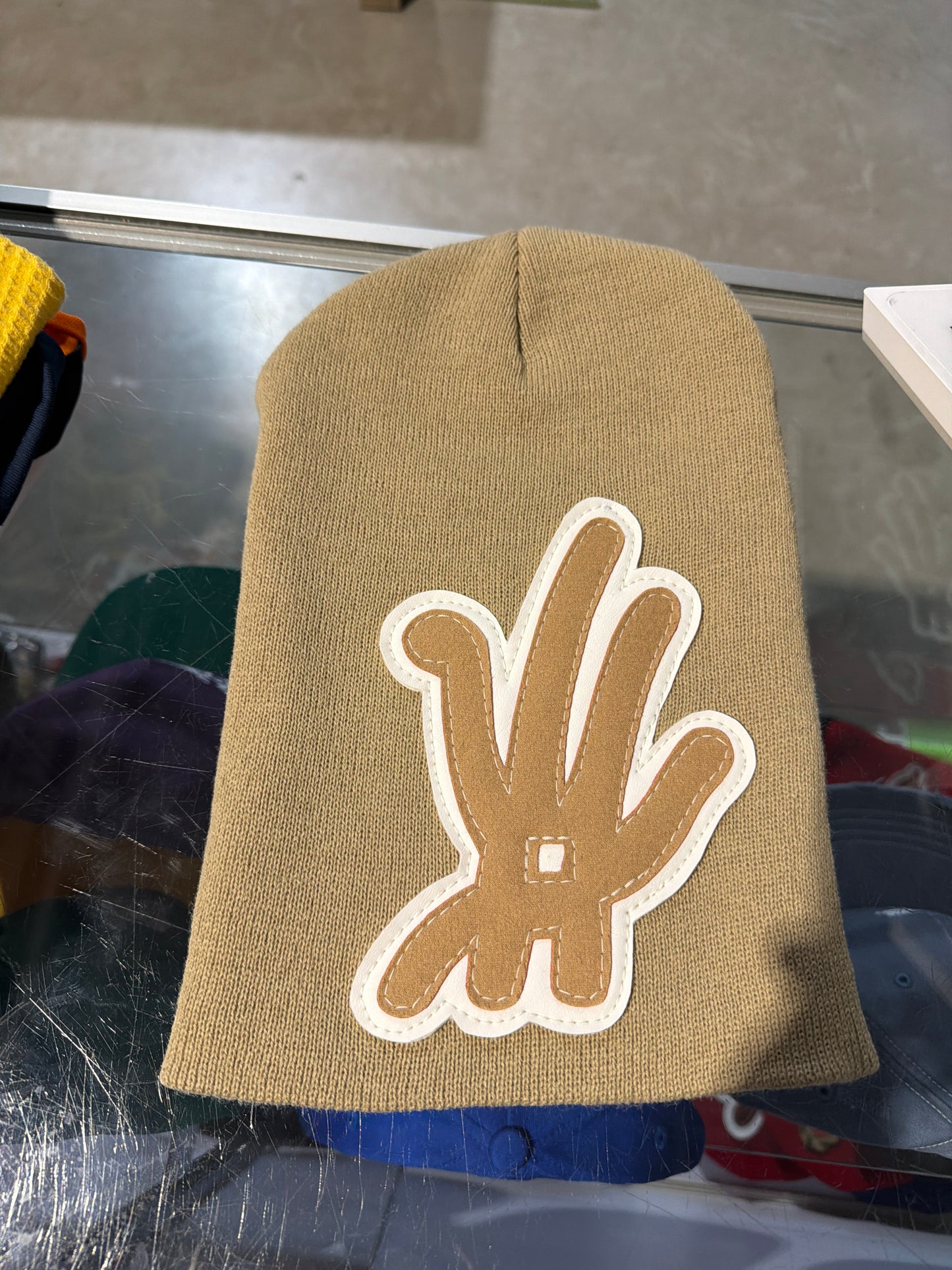YKWYK BEANIE Tan/White SLOUCHY