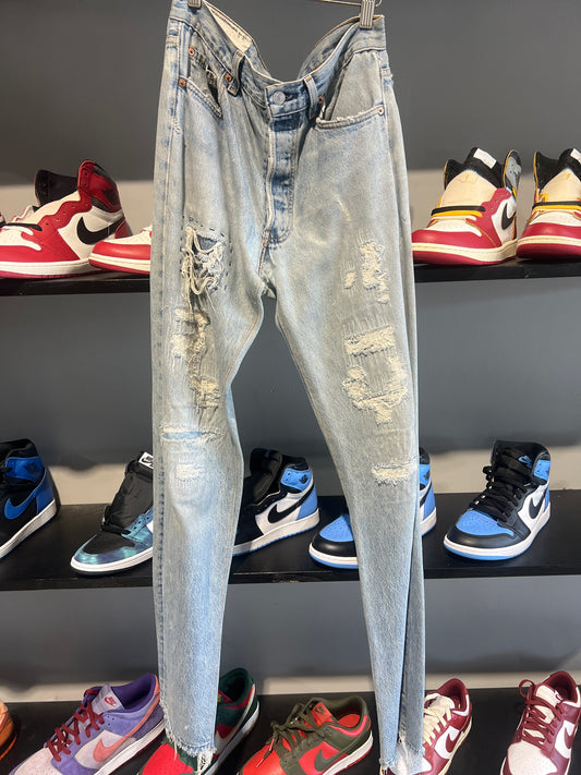 gallery dept reg jean light wash