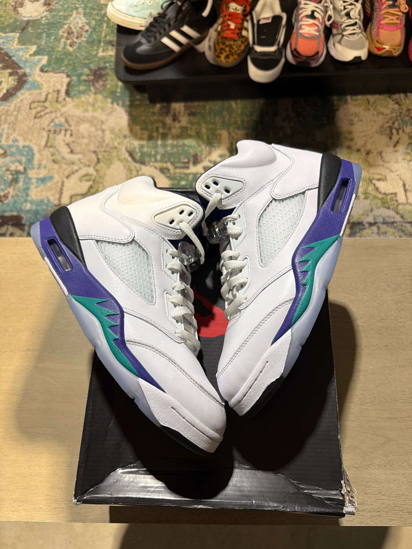 Jordan 5 grape used sz 9
