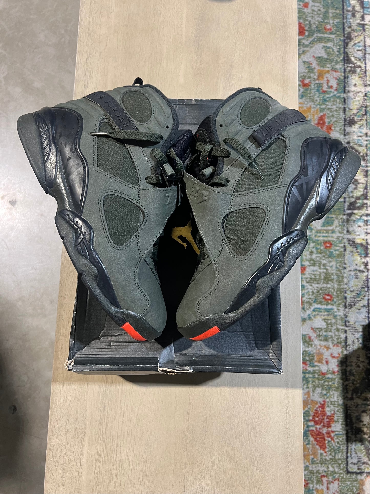 Air Jordan 8 take flight undefeated used sz 9