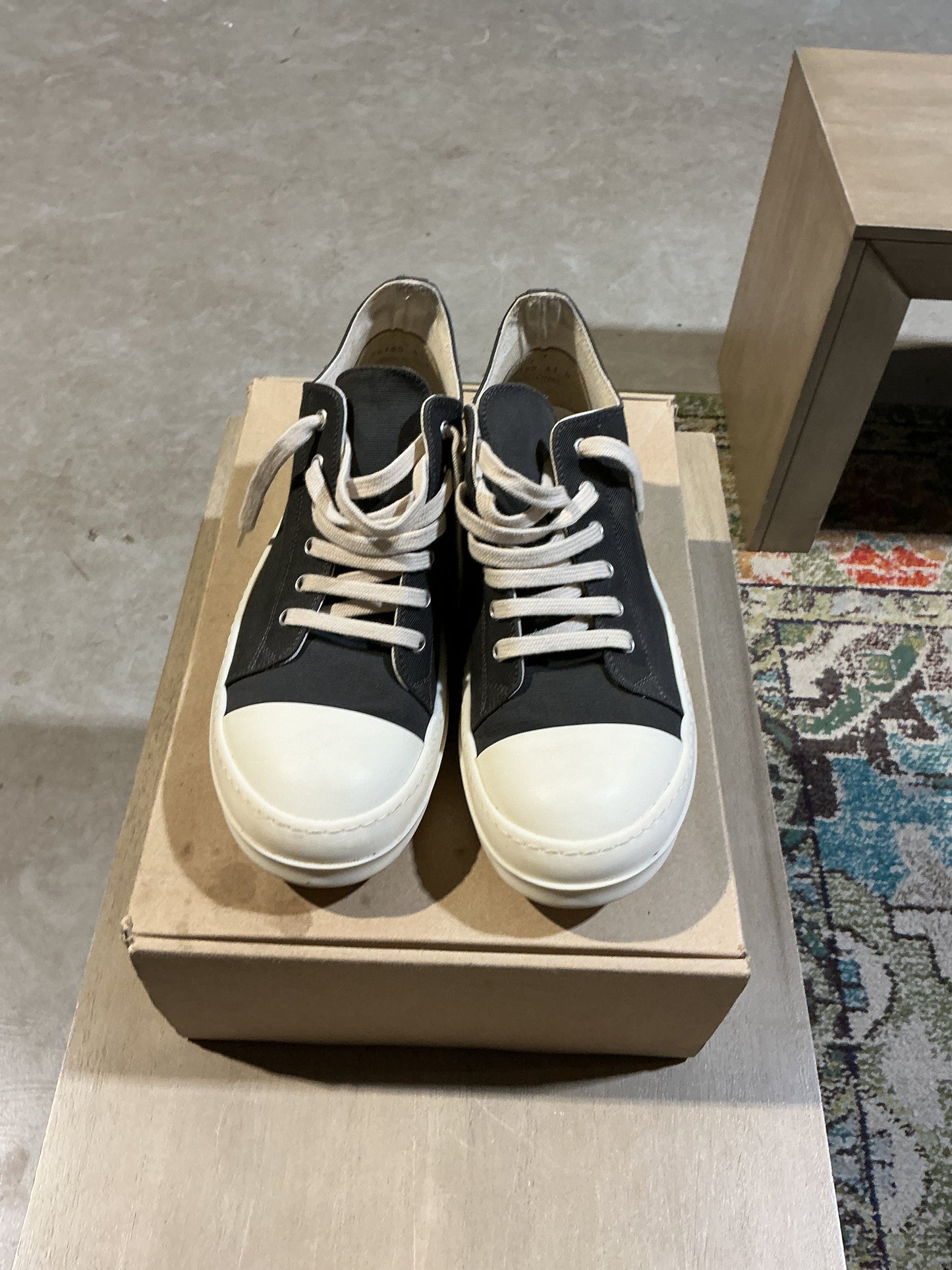 RICK RAMONE LOW GREY USED SZ 8