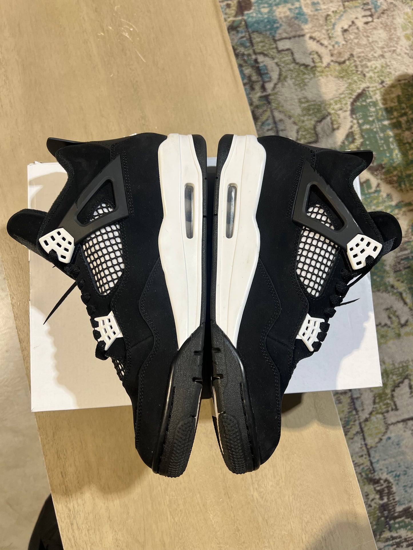 Jordan 4 White Thunder Used Sz 11