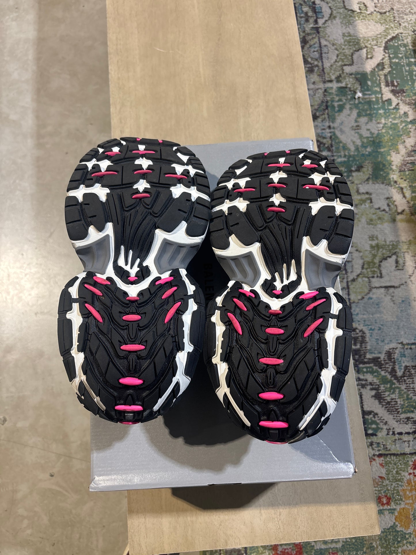 Balenciaga 6XL Multi Color Sz 12