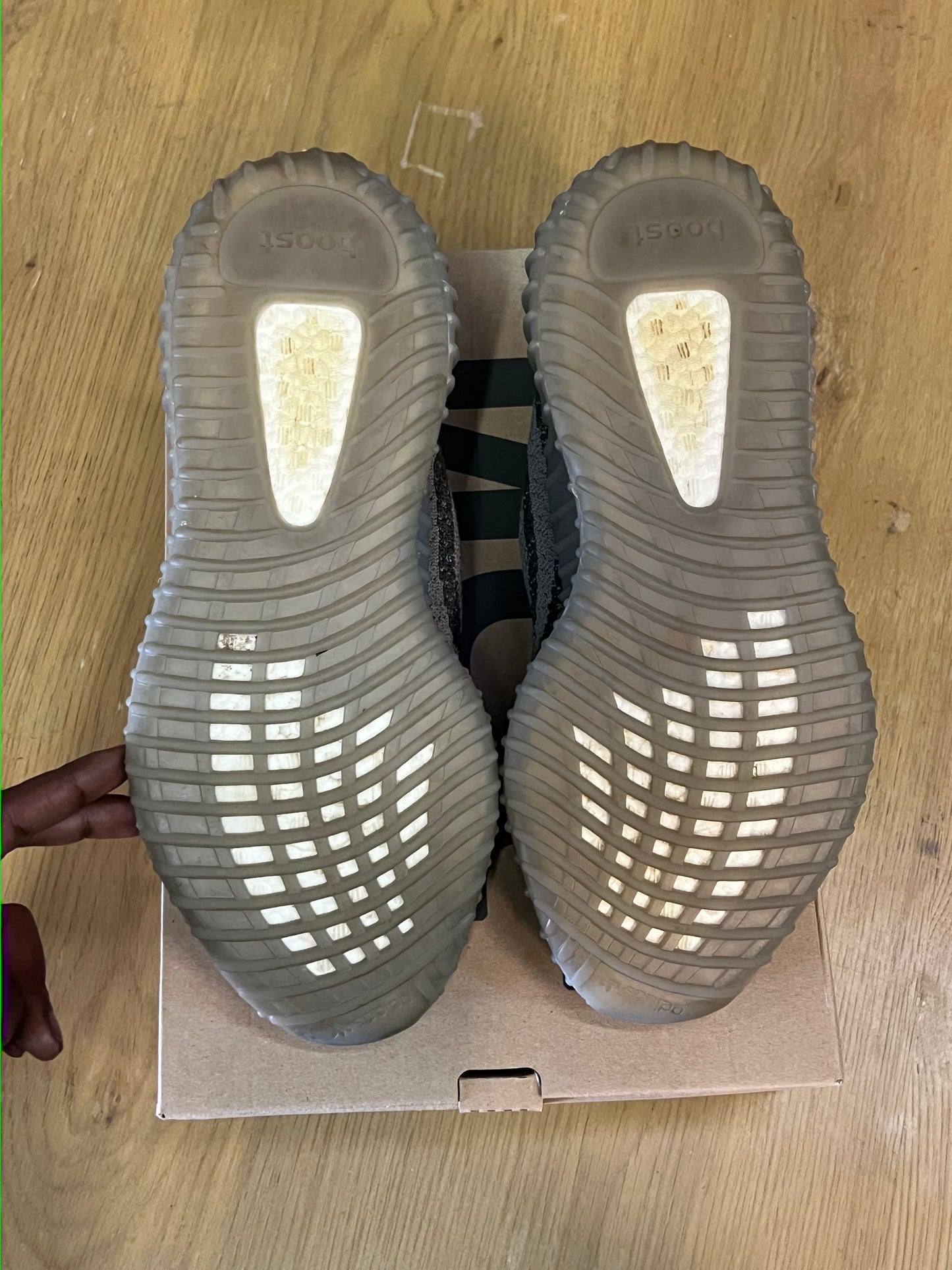Yeezy 350 Beluga Used Sz 10.5
