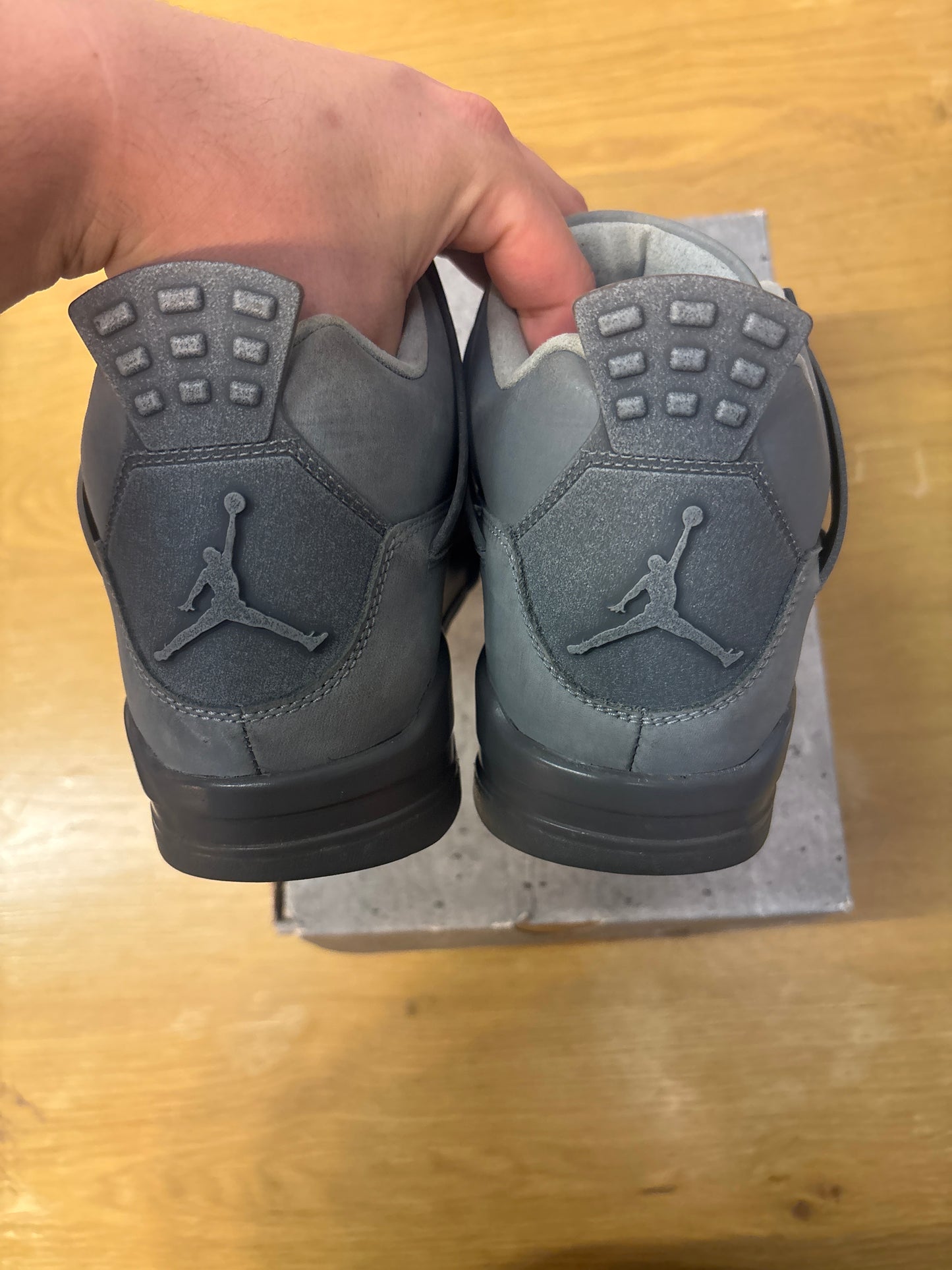 AIR JORDAN 4 RETRO SE WET CEMENT Used Sz 10