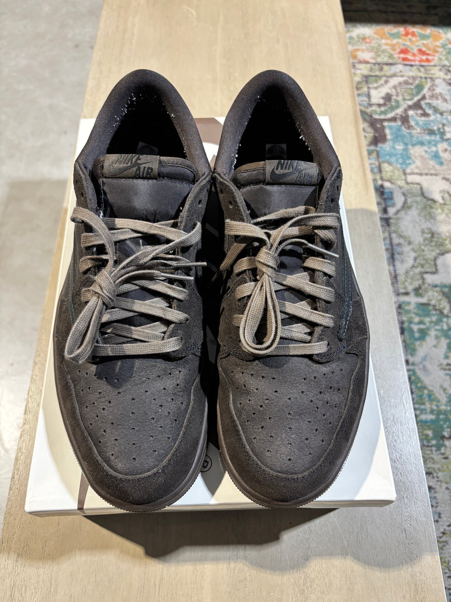 Jordan 1 Travis Scott Velvet brown Used Sz 11