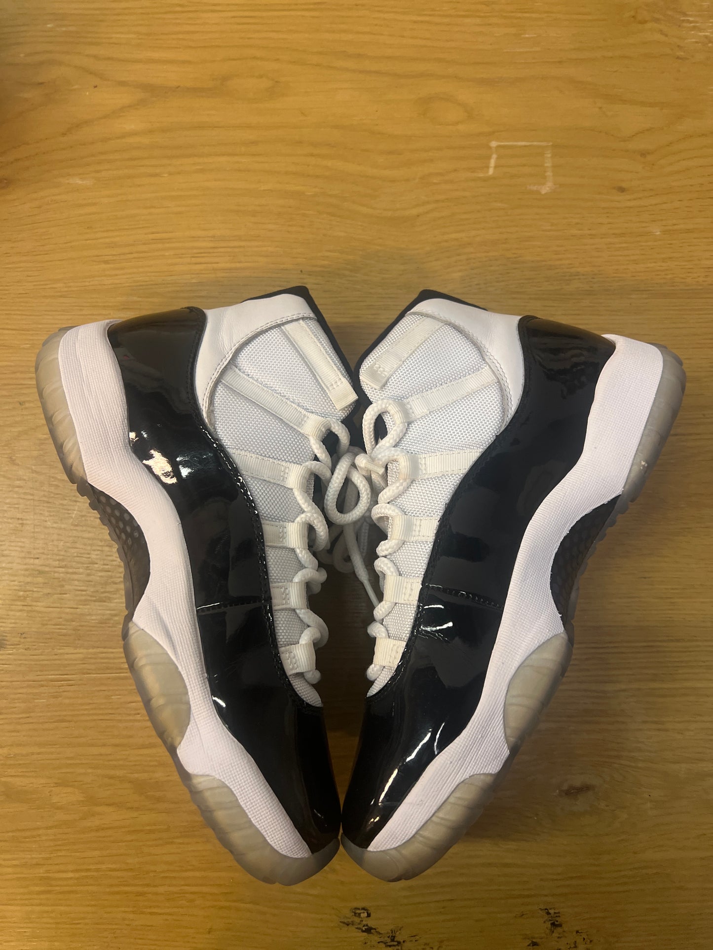Jordan 11concord used10