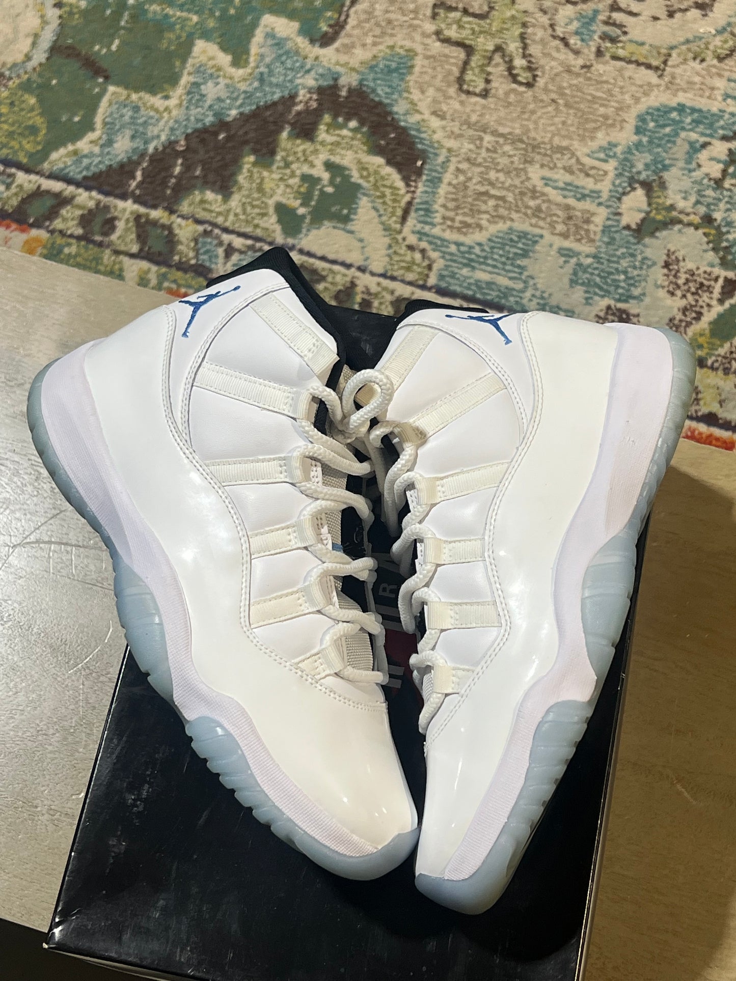 Jordan 11 Legend Blue Used Sz 9
