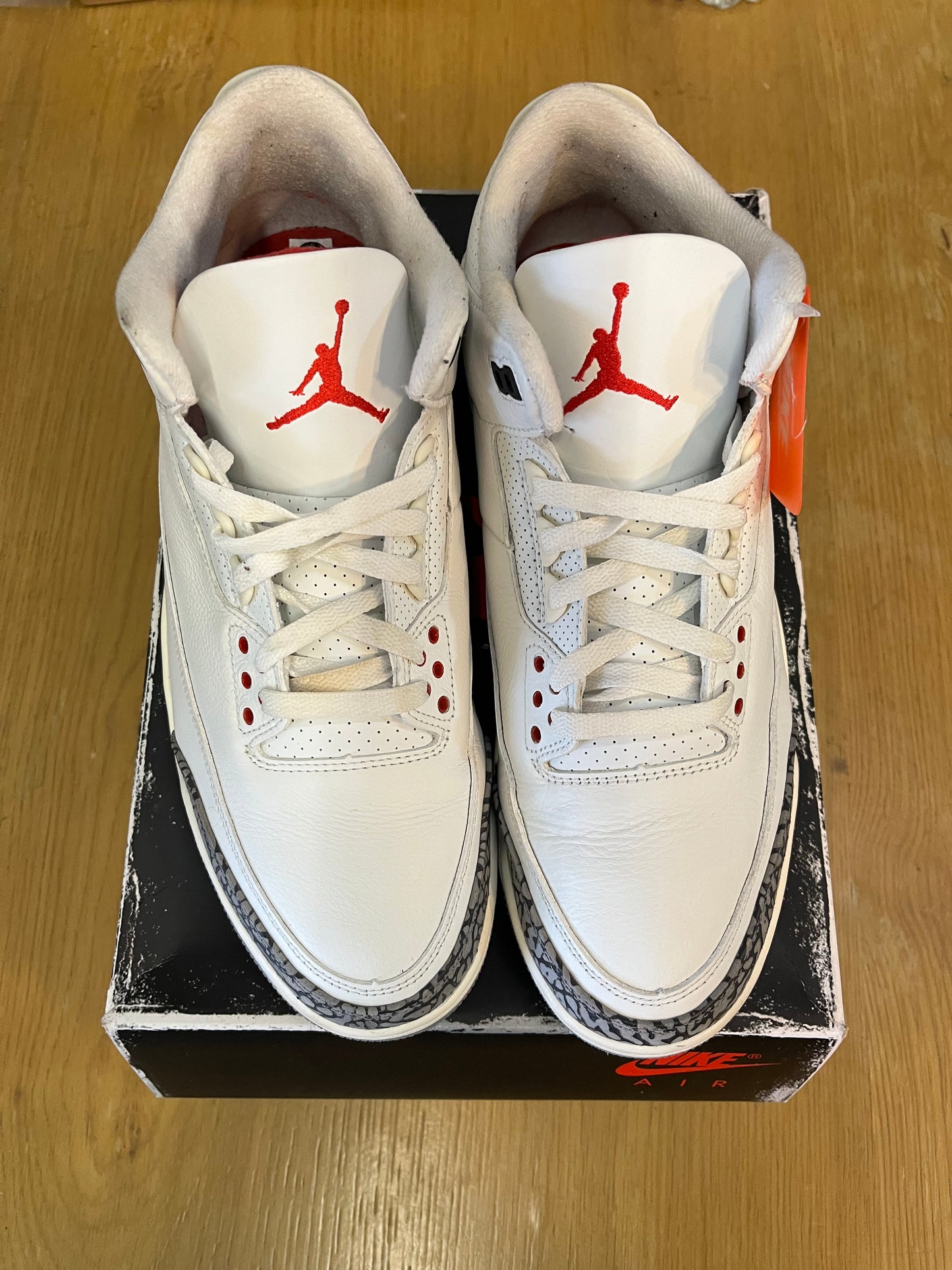 AIR JORDAN 3 RETRO WHITE CEMENT REIMAGINED Used Sz 12