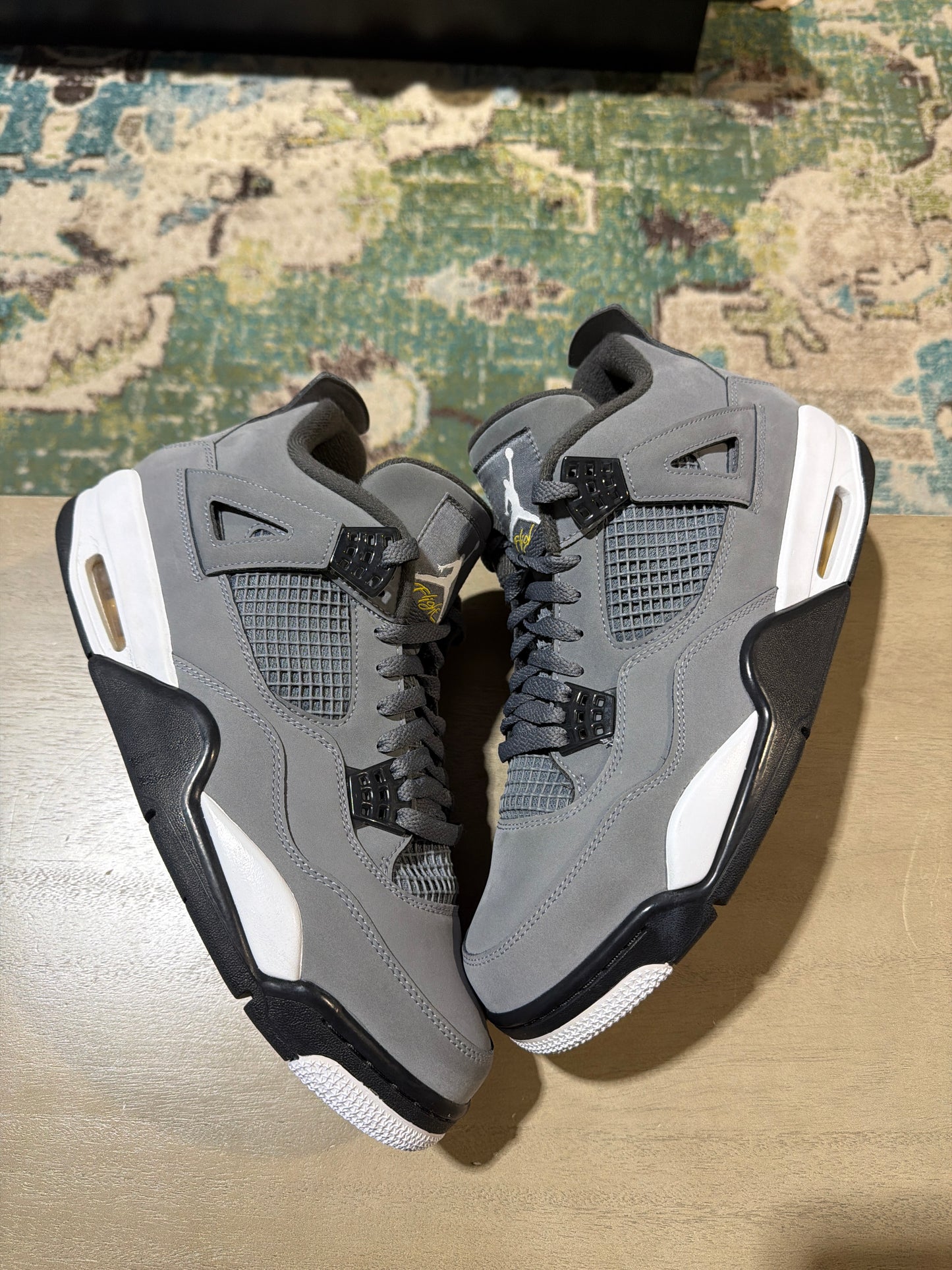 Jordan 4 cool grey used sz 11.5 NB