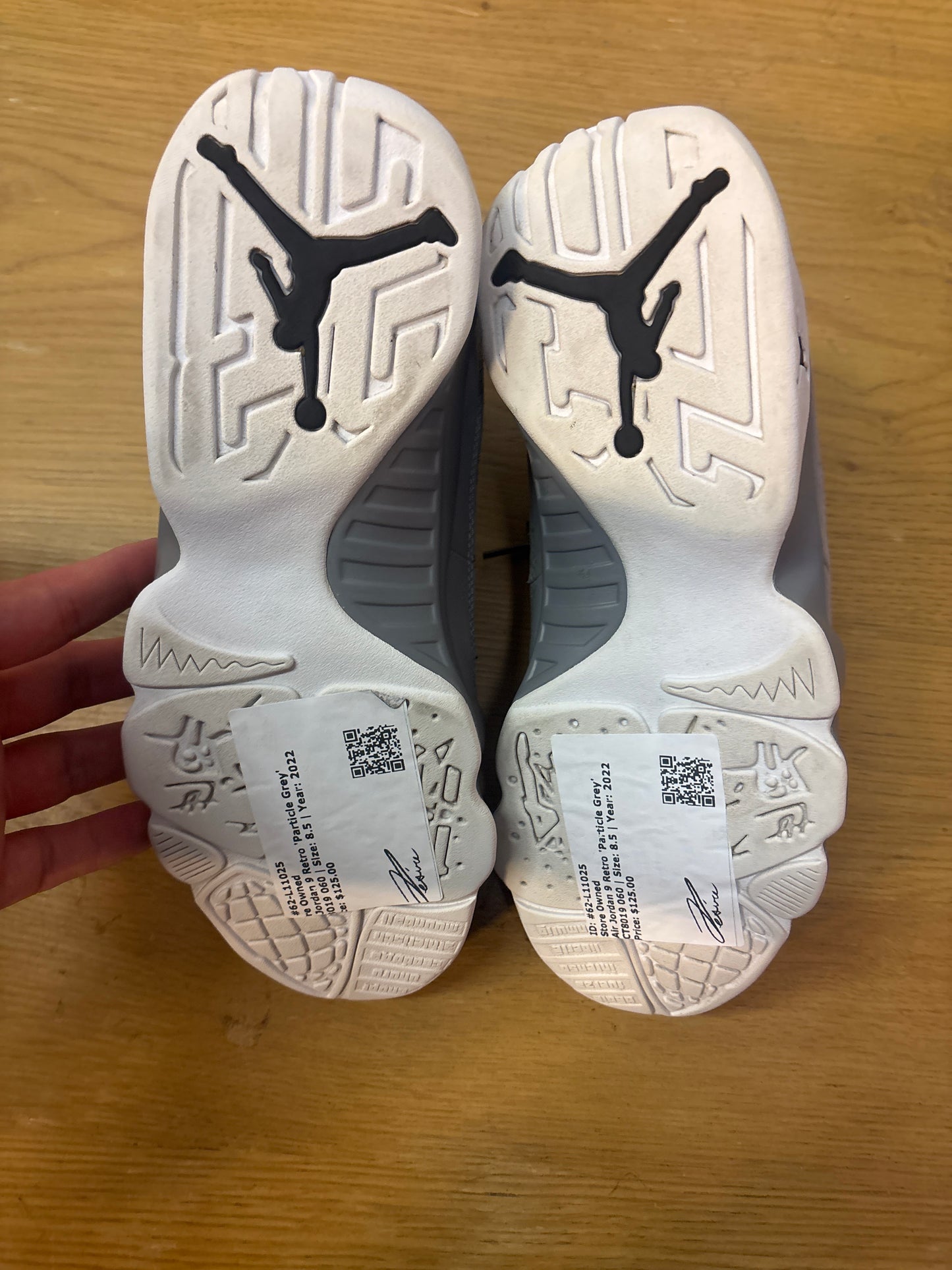 JORDAN 9 PARTICLE GREY USED SZ 8.5 NB