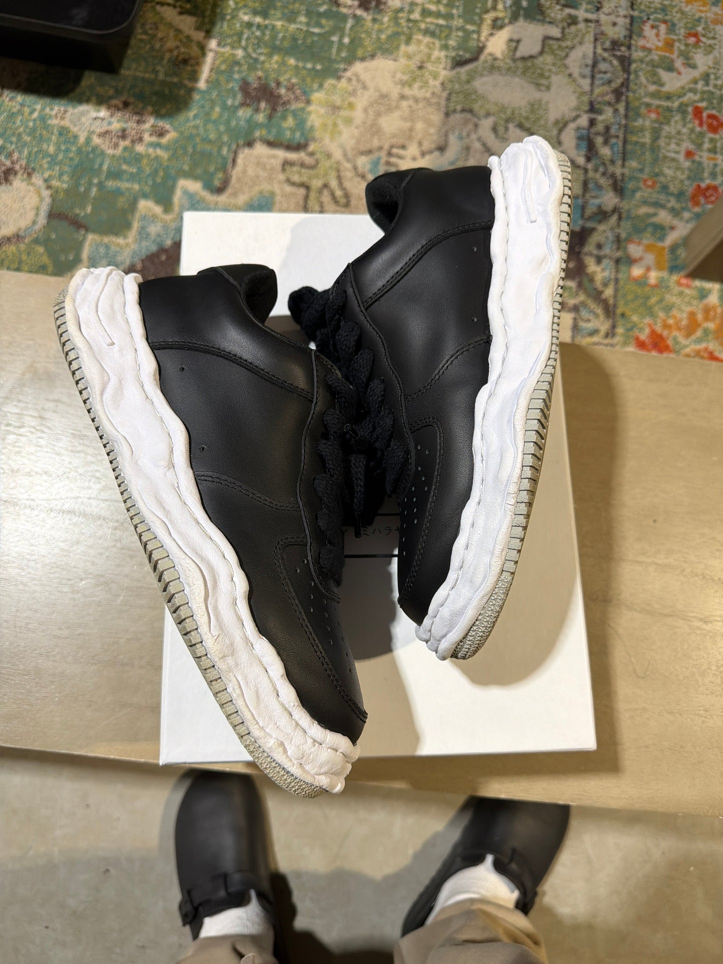 MAISON MIHARA BLACK/WHITE WAYNE CANVAS USED SZ 9
