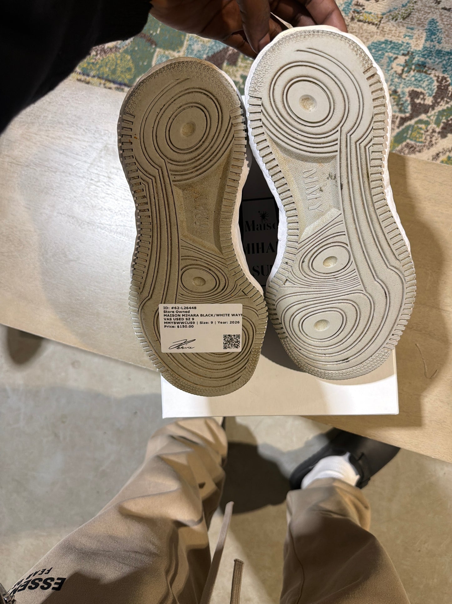 MAISON MIHARA BLACK/WHITE WAYNE CANVAS USED SZ 9