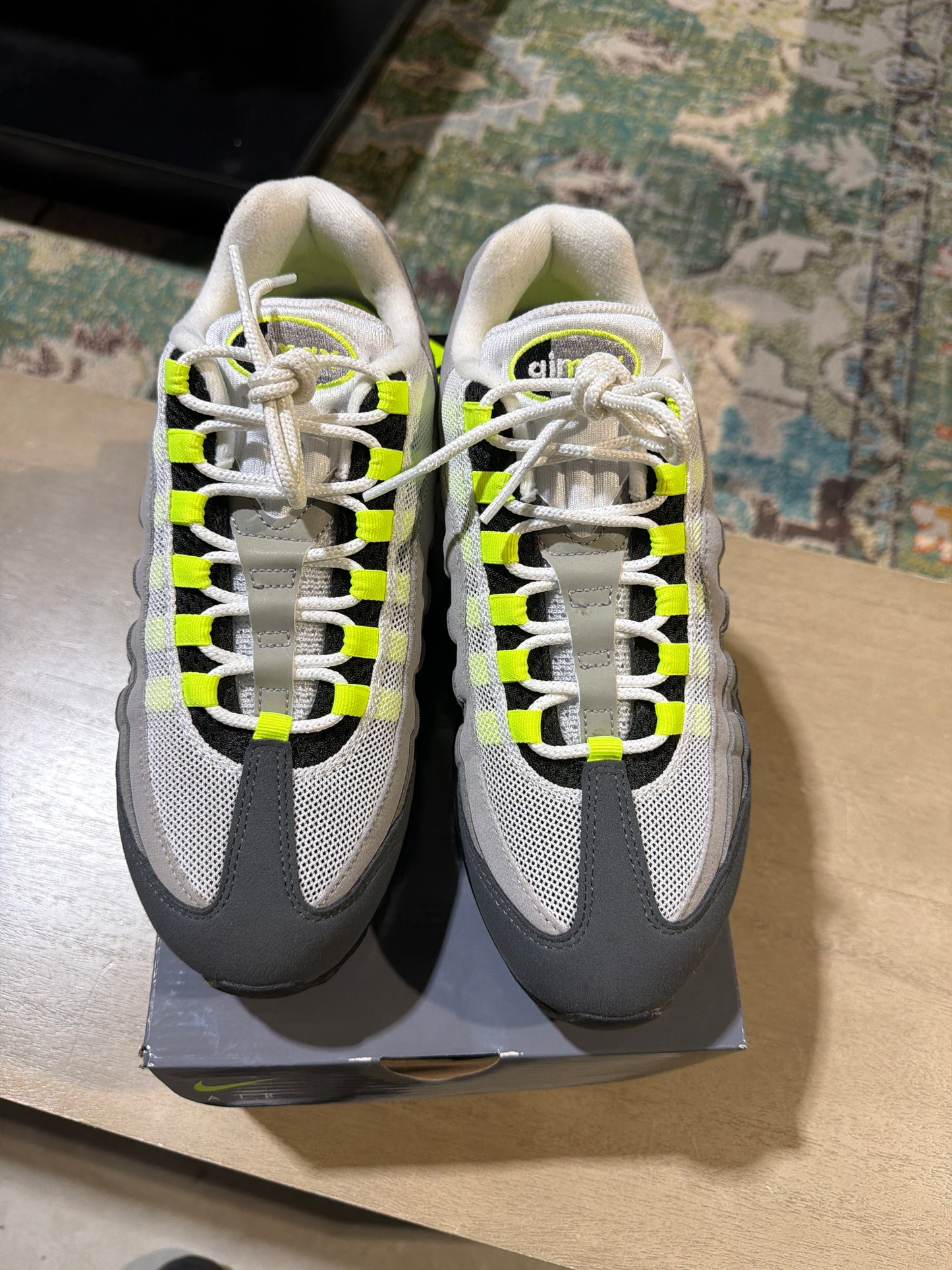Air Max 95 Neon Used Sz 8.5