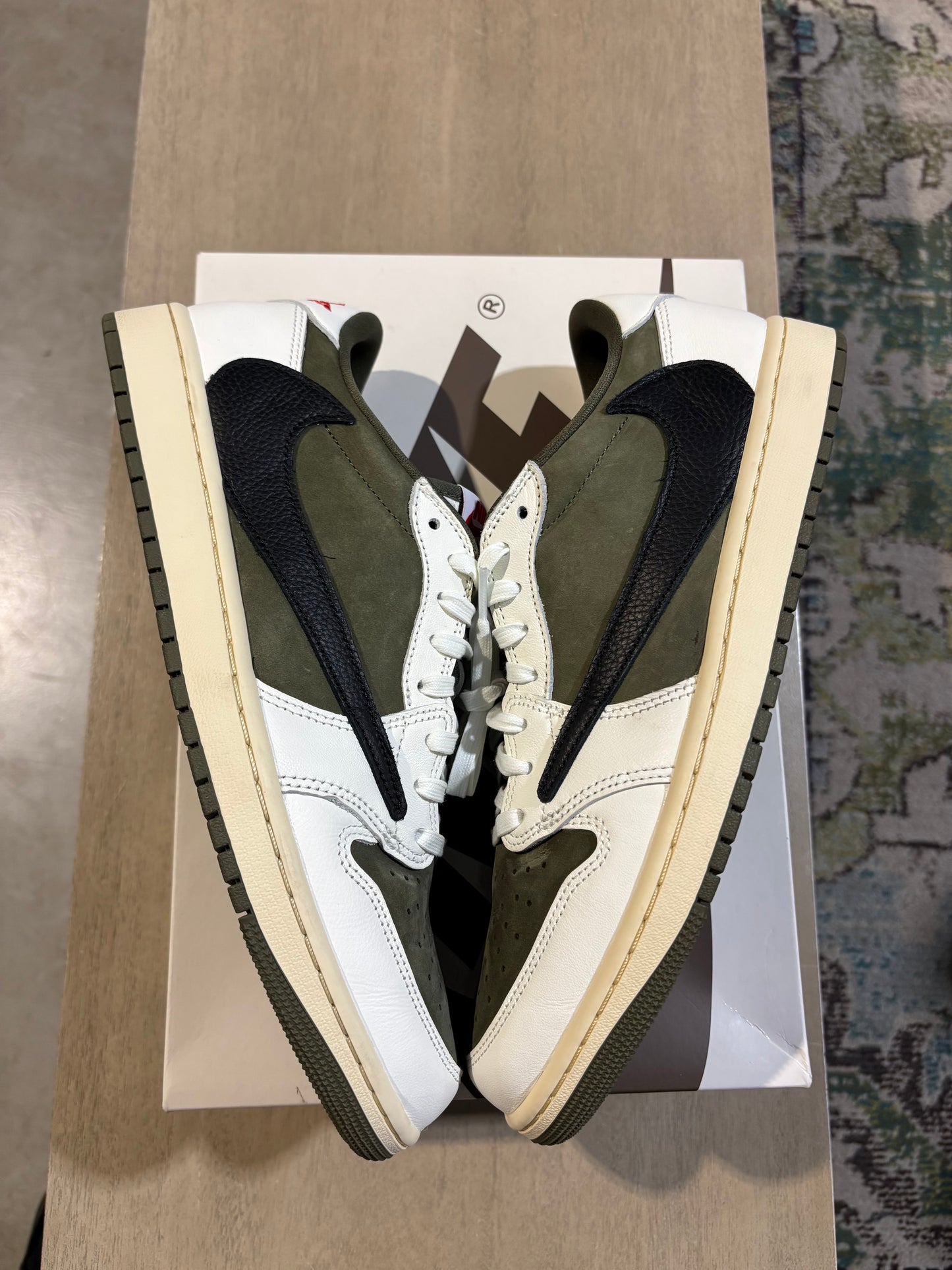 Jordan 1 Travis Scott Medium Olive Used Sz 11.5