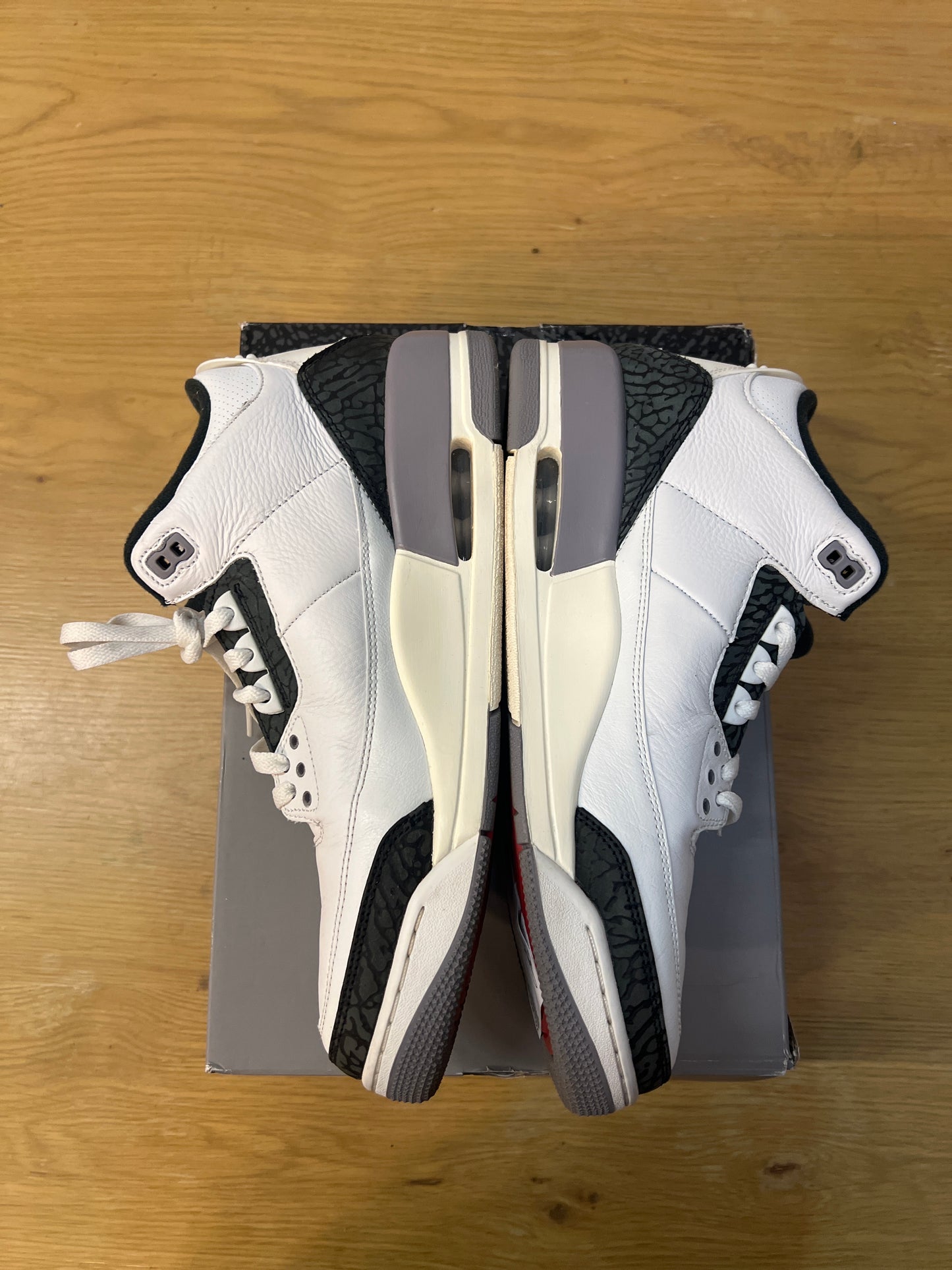 Air Jordan 3 cement grey used sz 12
