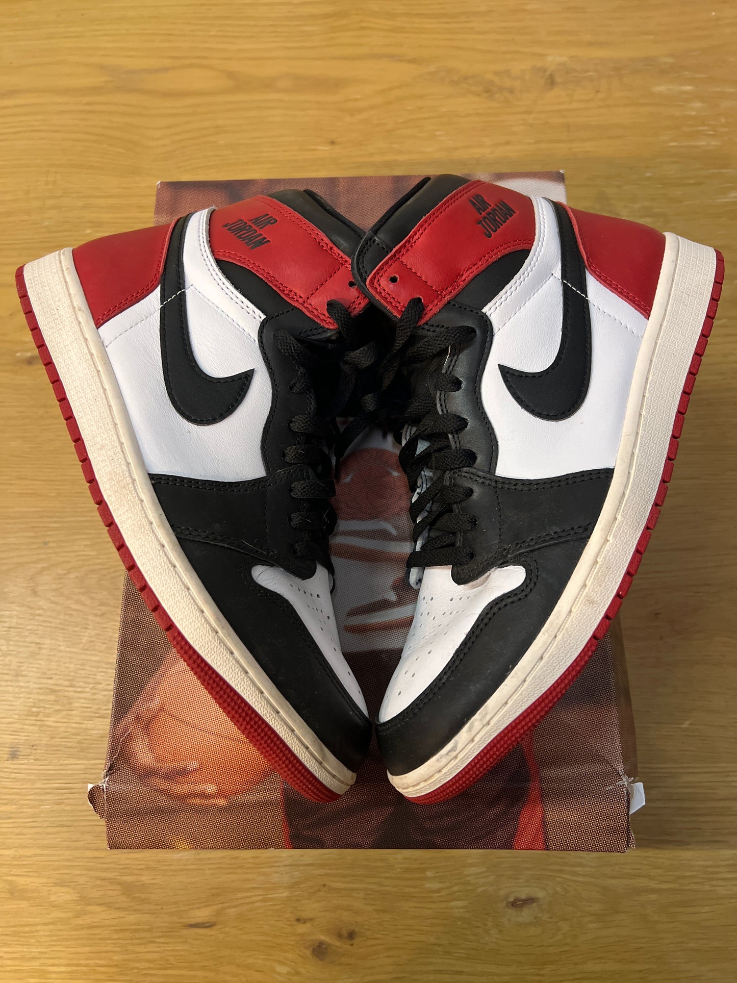 Air Jordan 1 black toe reimagined used sz11.5