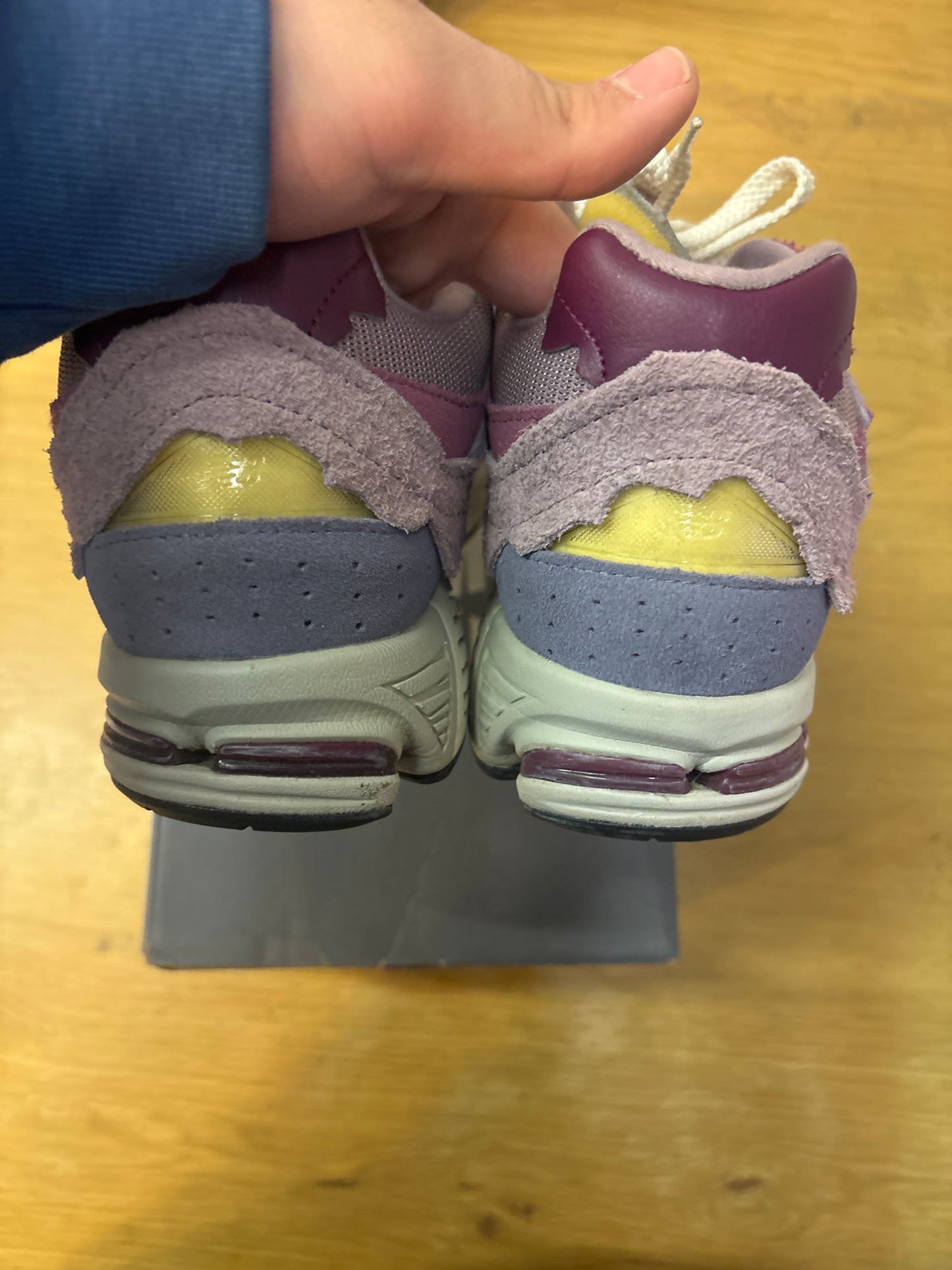 2002R Protection Pack - Pink USED SZ 9