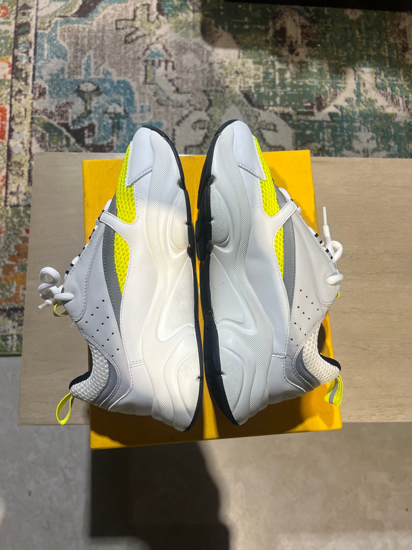 dior b22 white yellow used 1